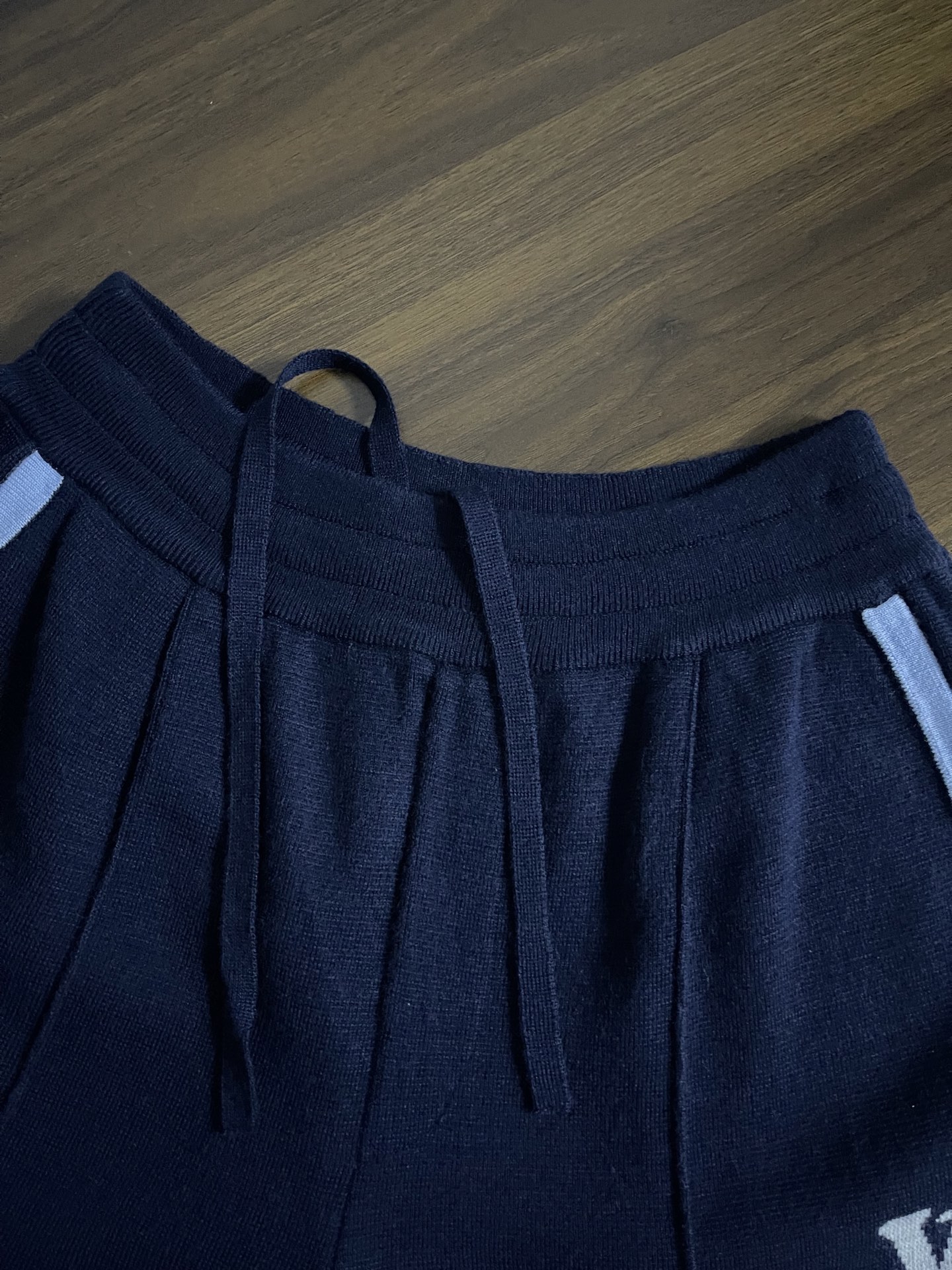 Tyler, The Creator x Louis Vuitton Signature Knitted Wool Shorts "Navy Blue"（1AFPXN）