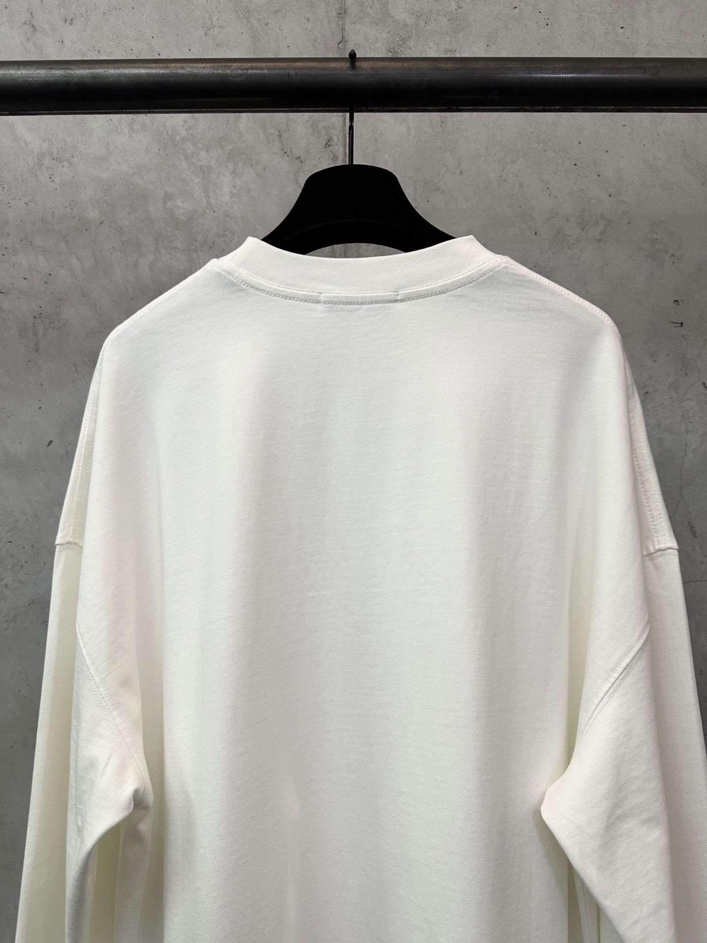 Loewe Cotton Loose Fit T-Shirt in Black  (H526Y22XAX-1100）