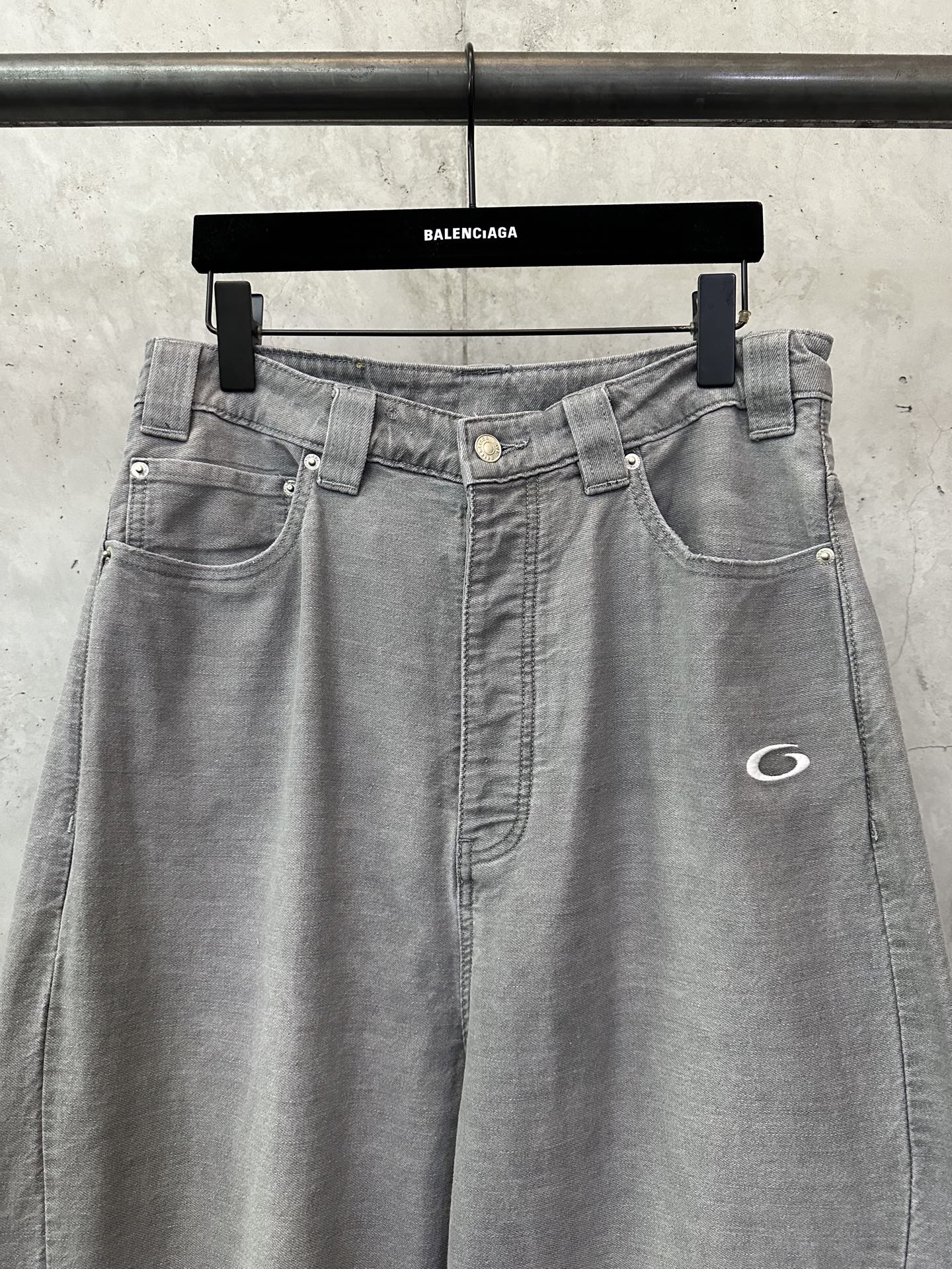 BALENCIAGA Men's Trompe Loeil Sweatpants "Heather Grey" (838695TSWB31300）