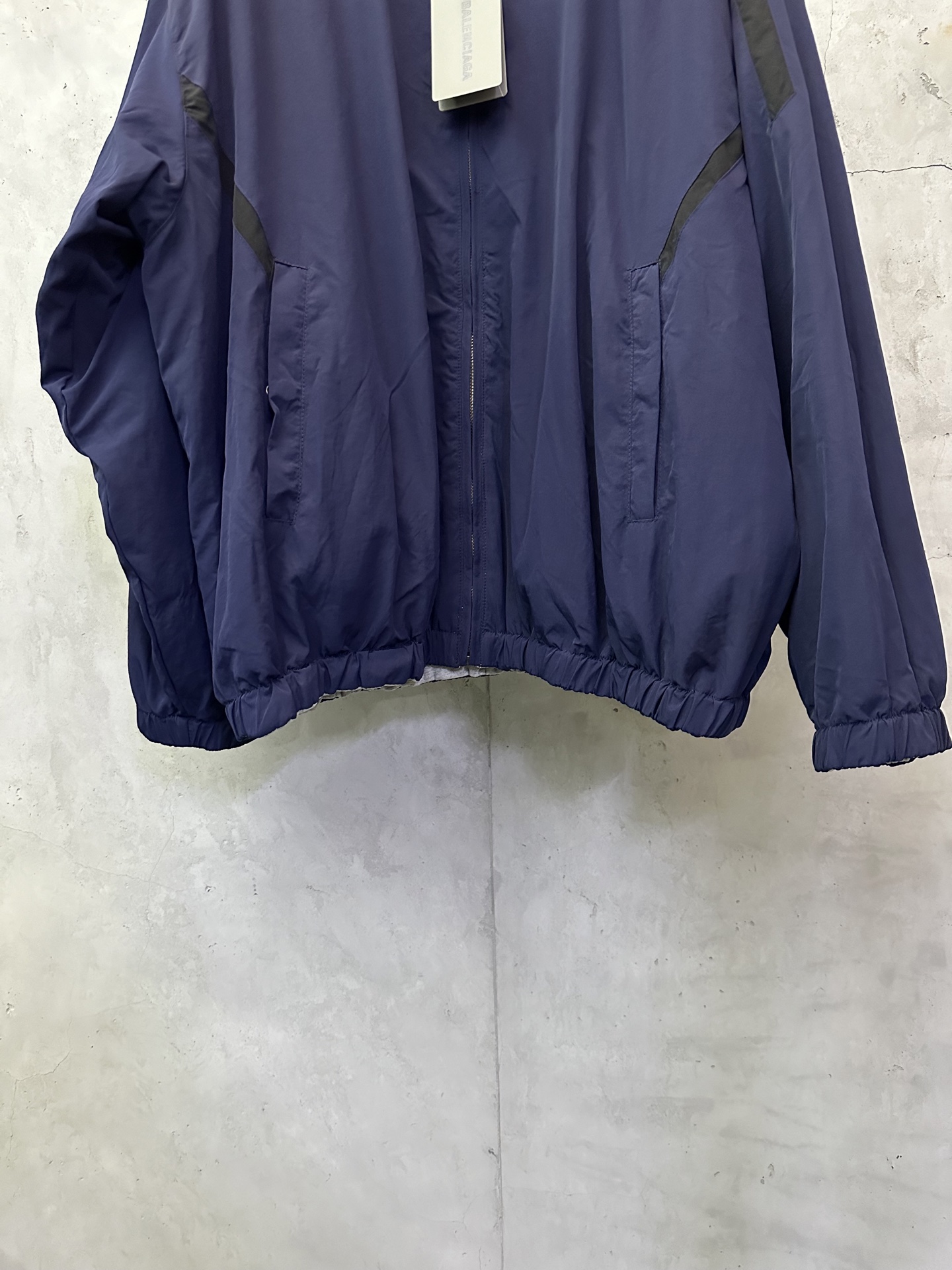 Balenciaga 25FW Reversible Hooded Jacket（856361TPQ384140）