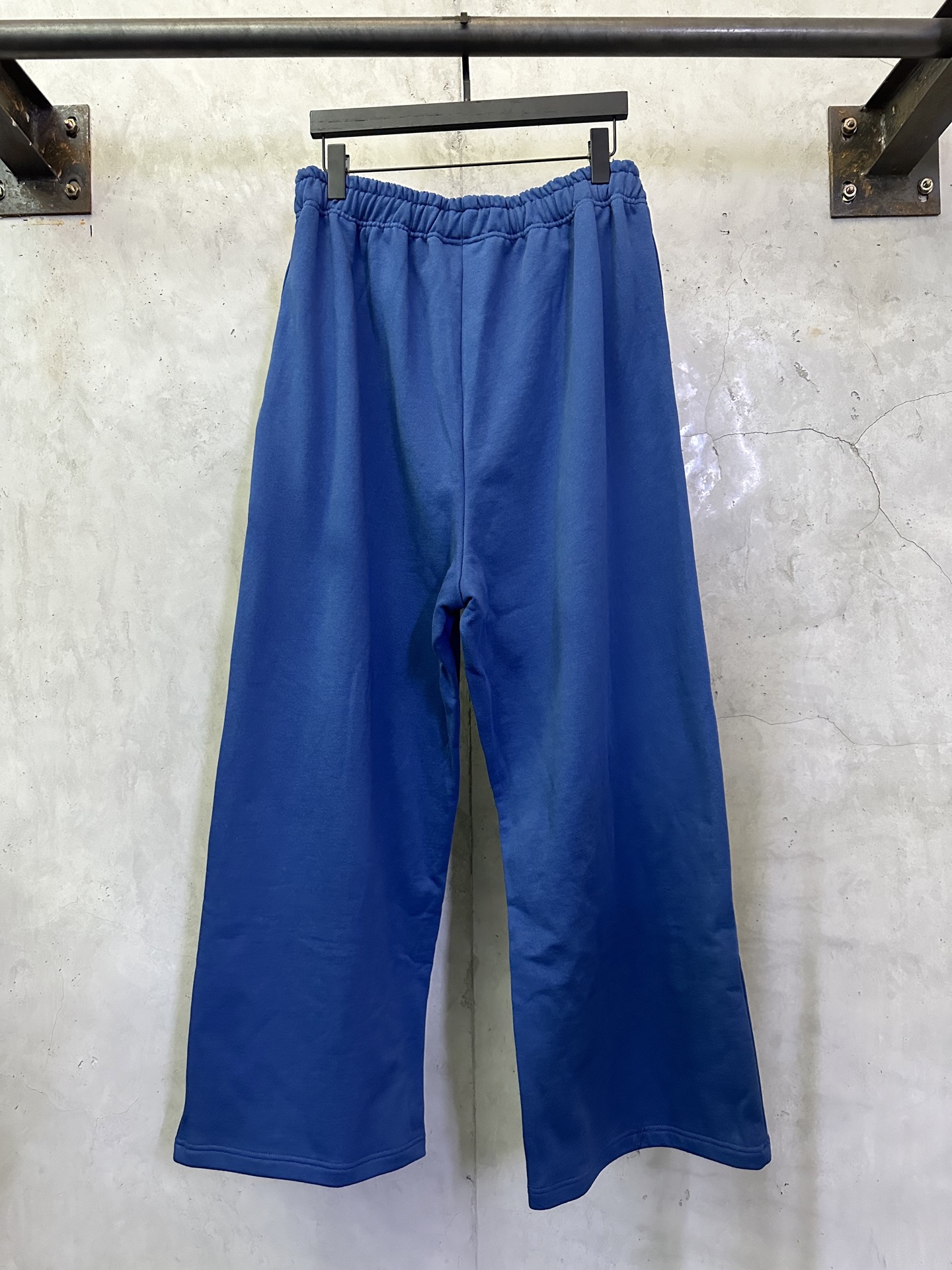BALENCIAGA 3b Sports Icon Track Pants（855365TTVK77740）
