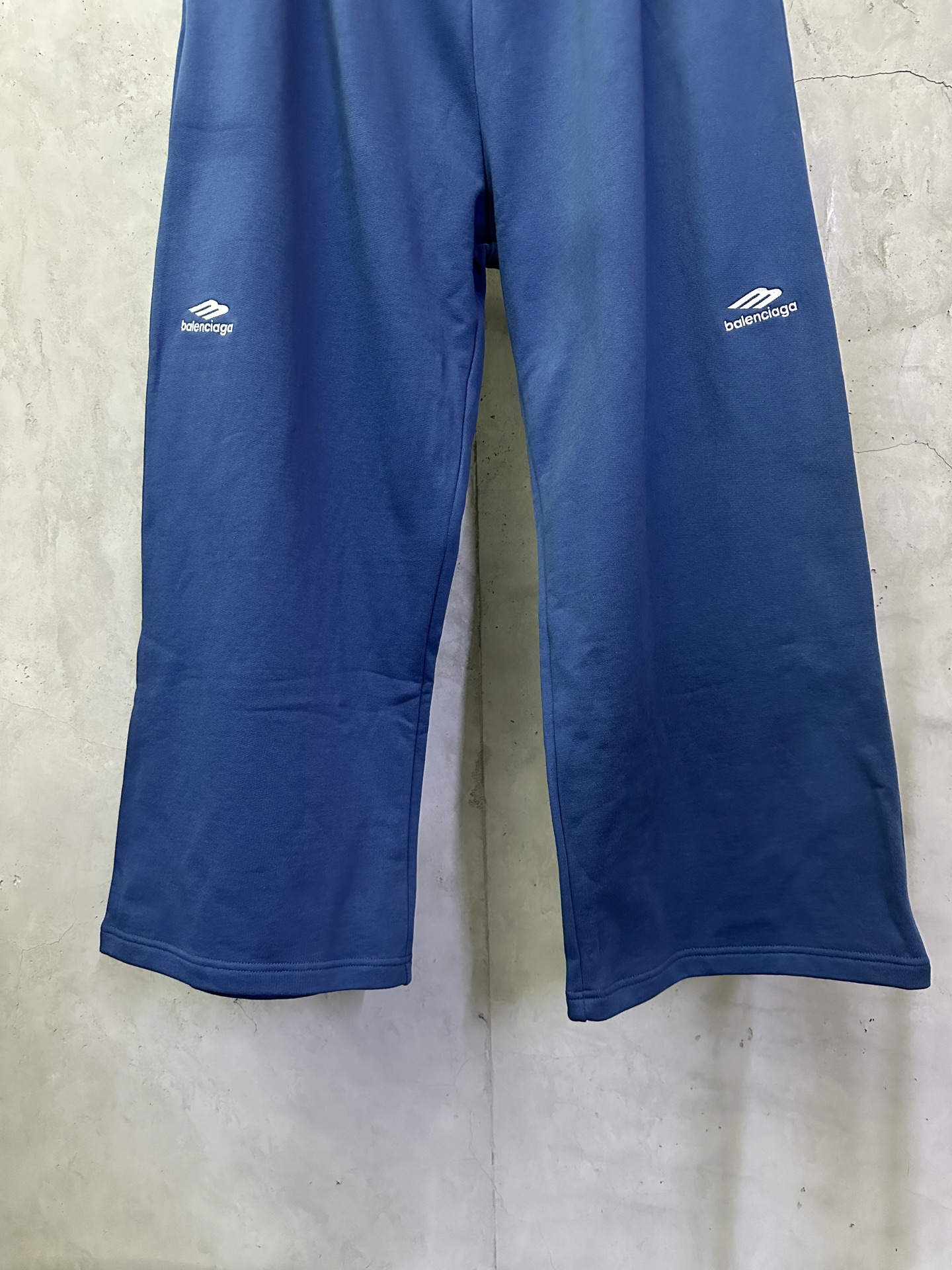 BALENCIAGA 3b Sports Icon Track Pants（855365TTVK77740）
