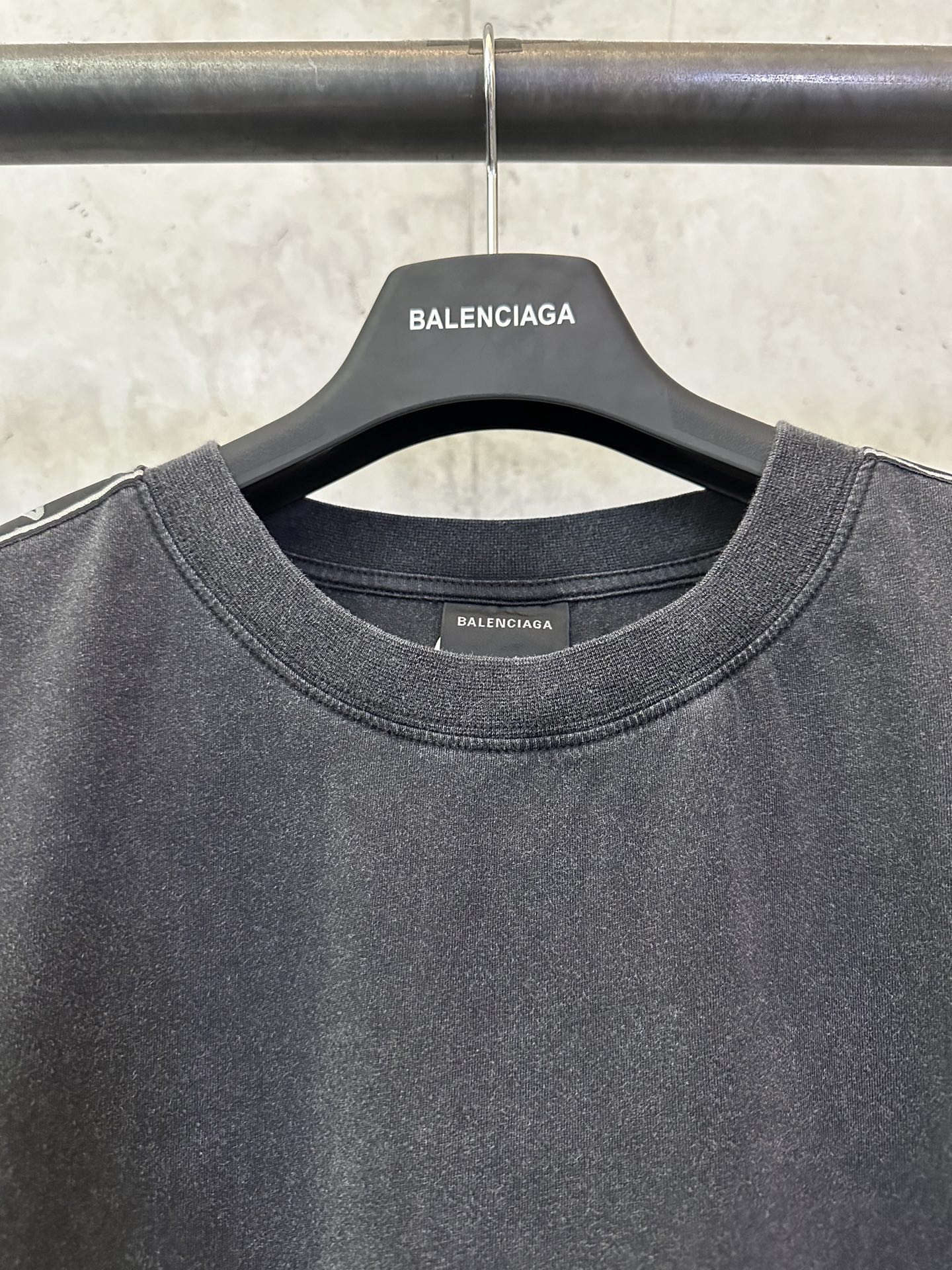 Balenciaga Stripe Medium Size T-Shirt（764235TTVP81041）