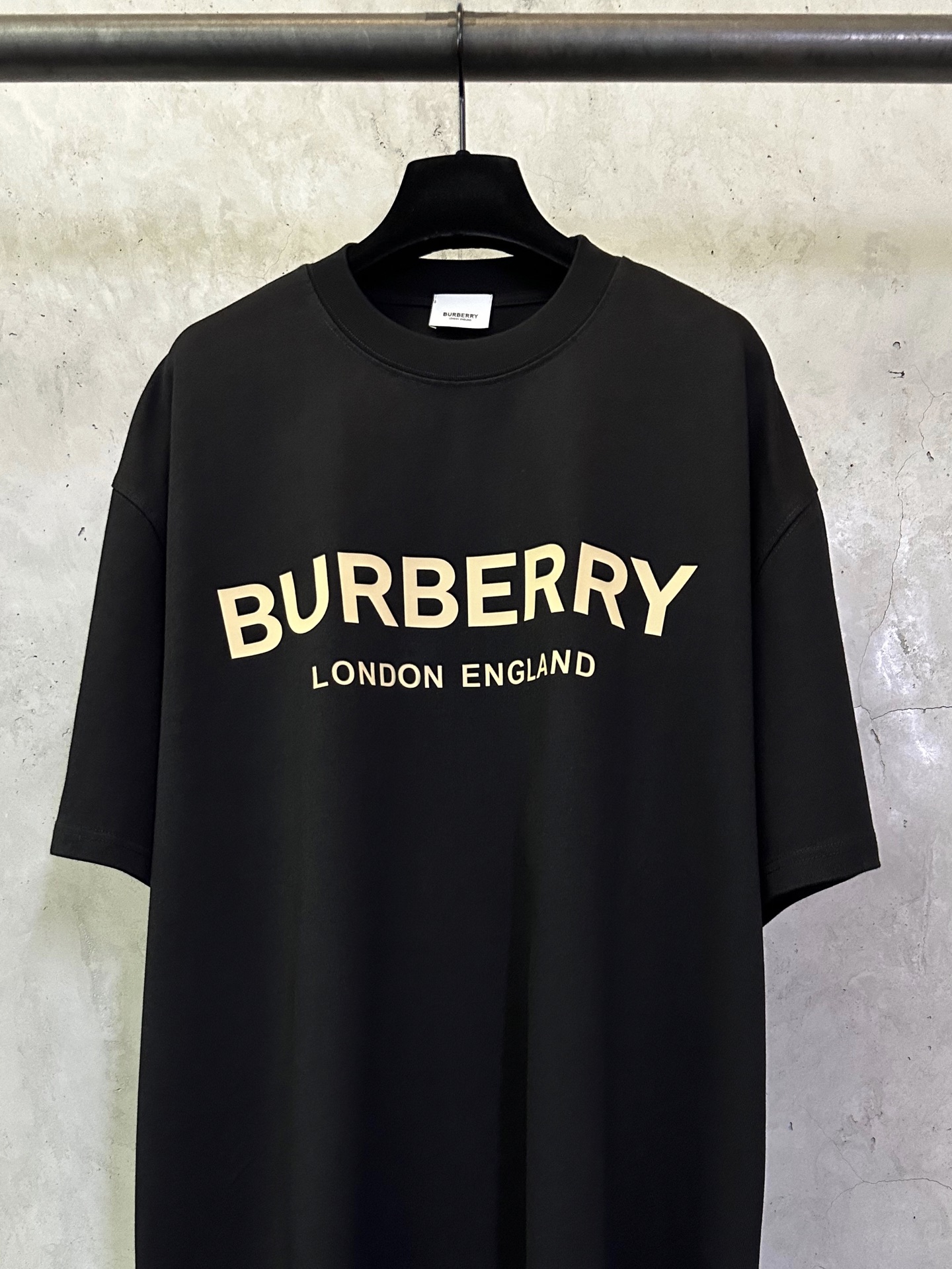 BURBERRY Round Neck T-shirt In Black（81042291）
