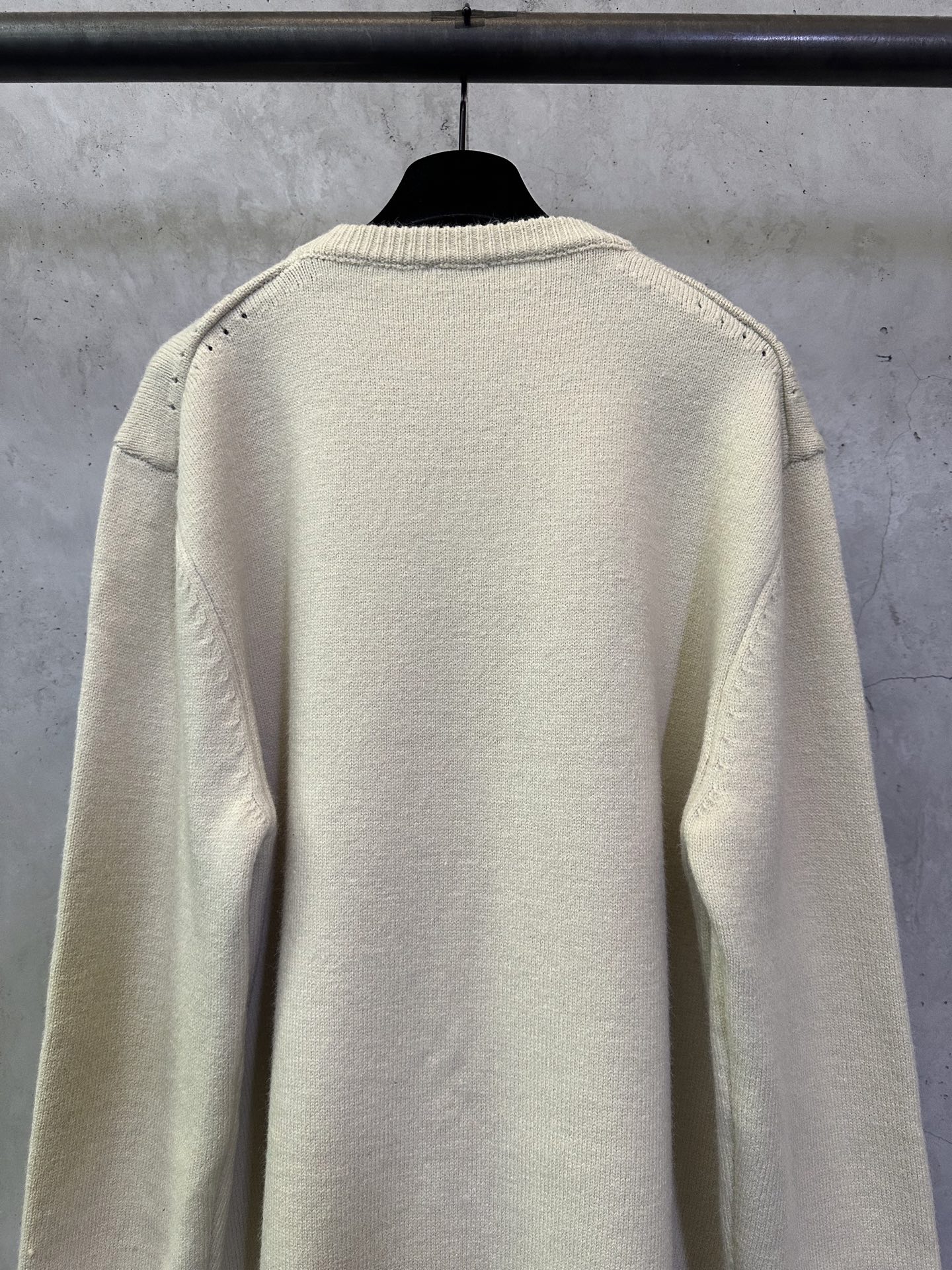 CELINE Crewneck Sweater 'White/Black'（RY0SV1261-01W1）