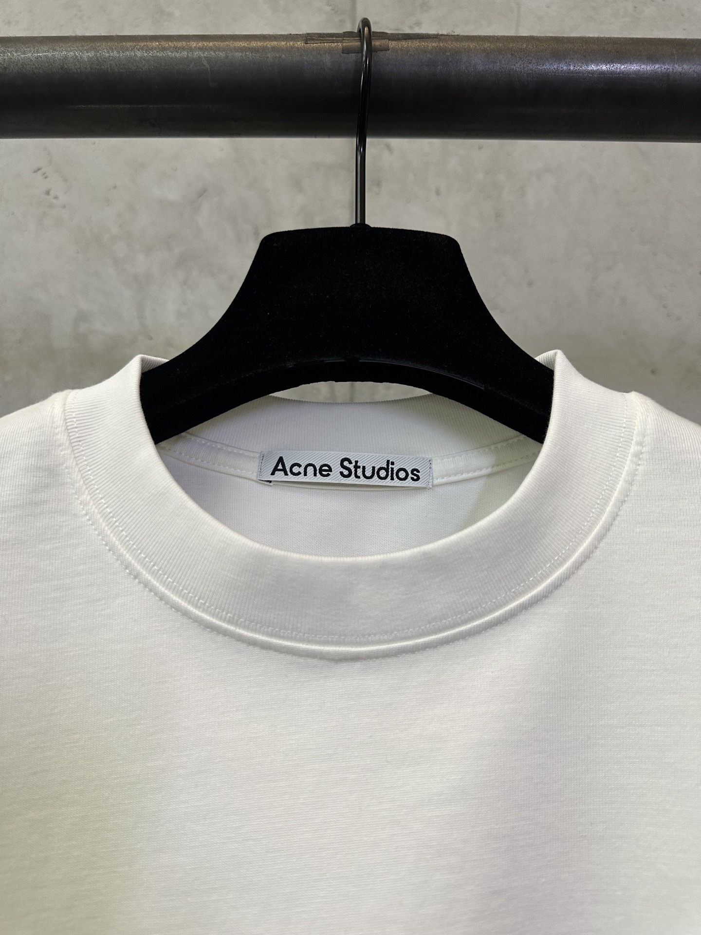 Acne Studios Logo Detailed Crewneck T-Shirt (CL0428-183）