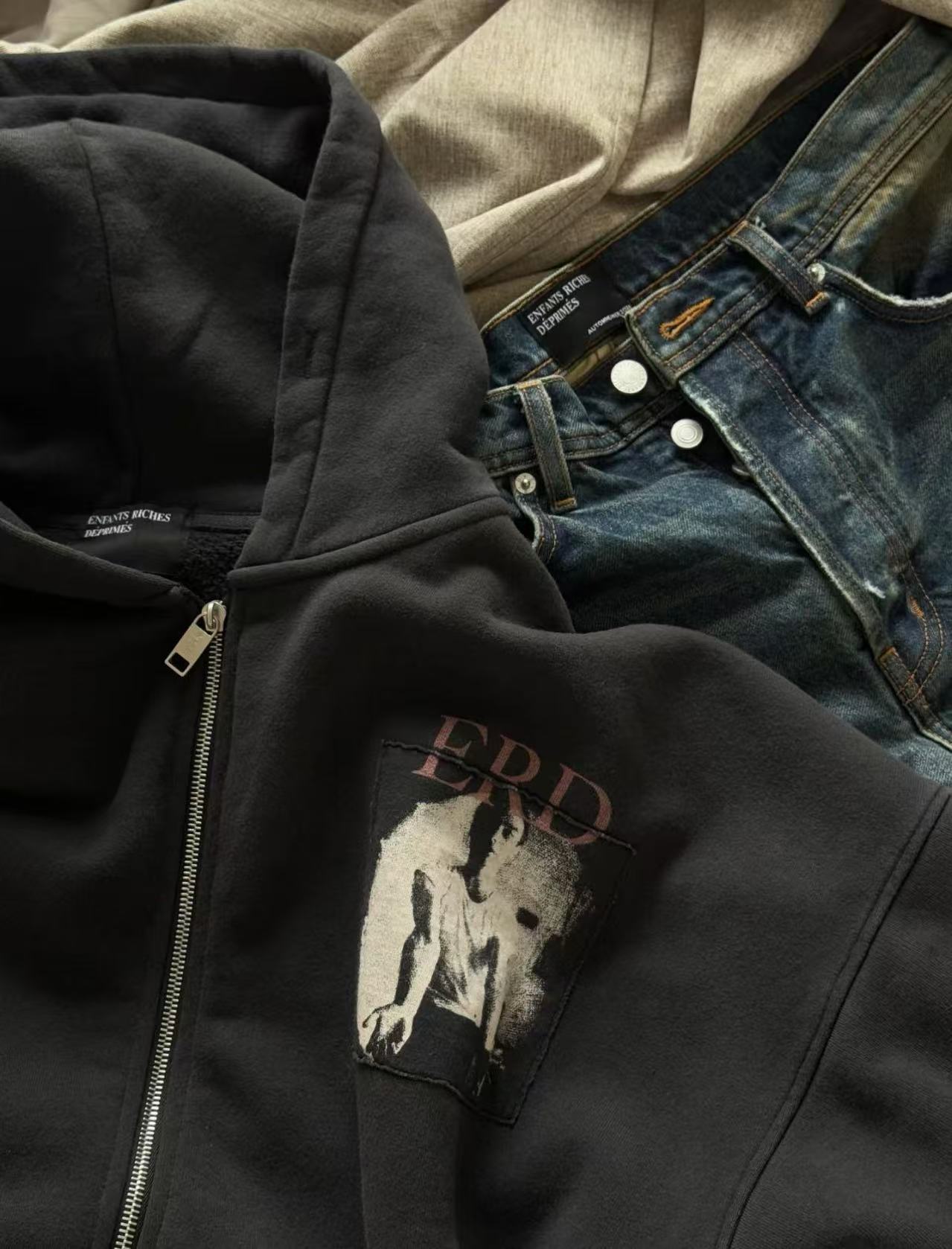 ENFANTS RICHES DEPRIMES NARCOTICA ZIP HOODIE（020-445）