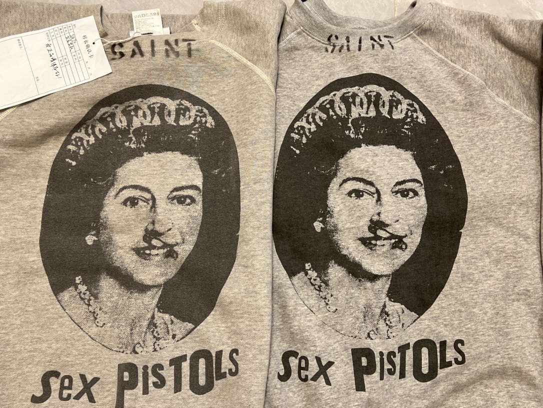 SAINT M×××××× Hoodie (SM-YS1-0000-C23）