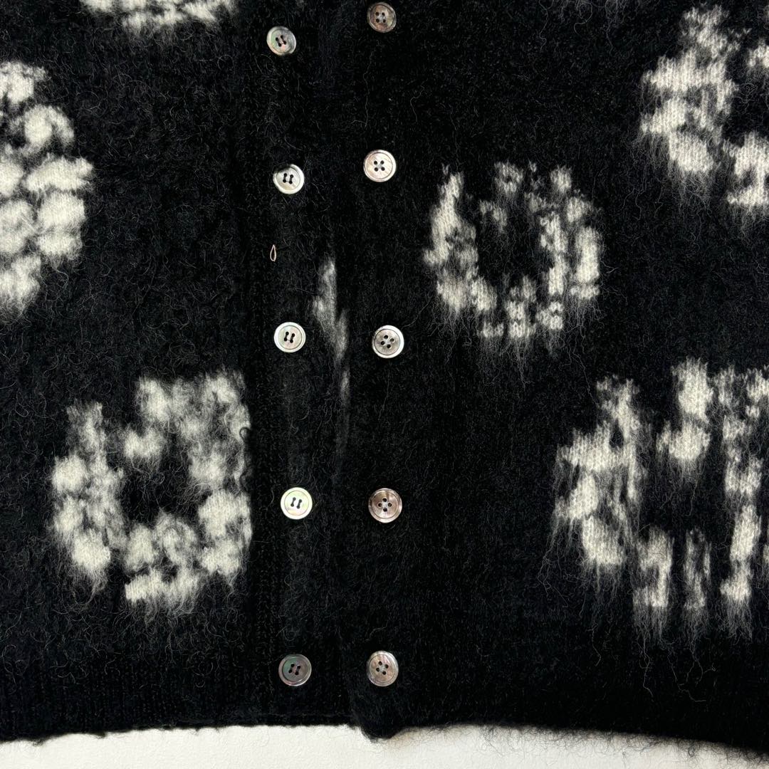 SAINT M×××××× sweater (SM-YS1-0000-C50）