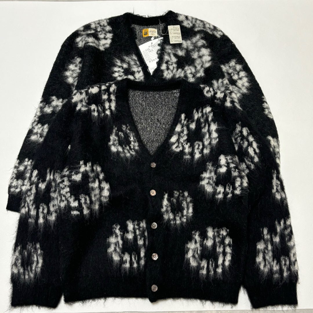 SAINT M×××××× sweater (SM-YS1-0000-C50）