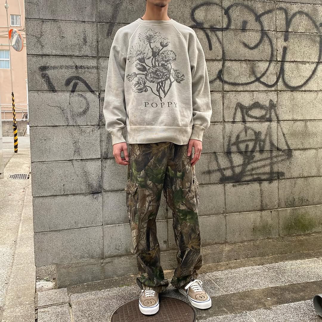 SAINT M×××××× CREW SWT/FLOWER/GRAY (SM-YS1-0000-032）