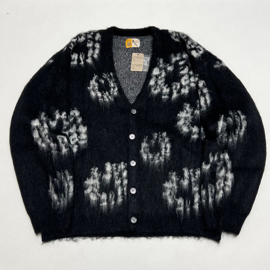 SAINT M×××××× sweater (SM-YS1-0000-C50）