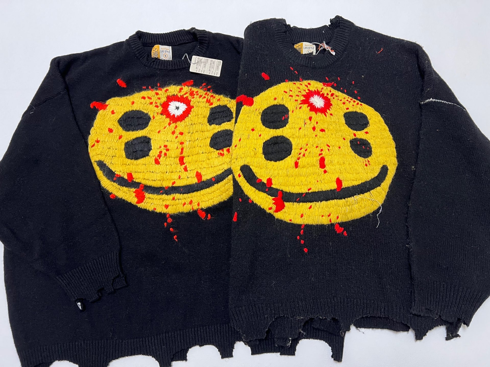 SAINT M×××××× sweater (SM-YS1-0000-C07）