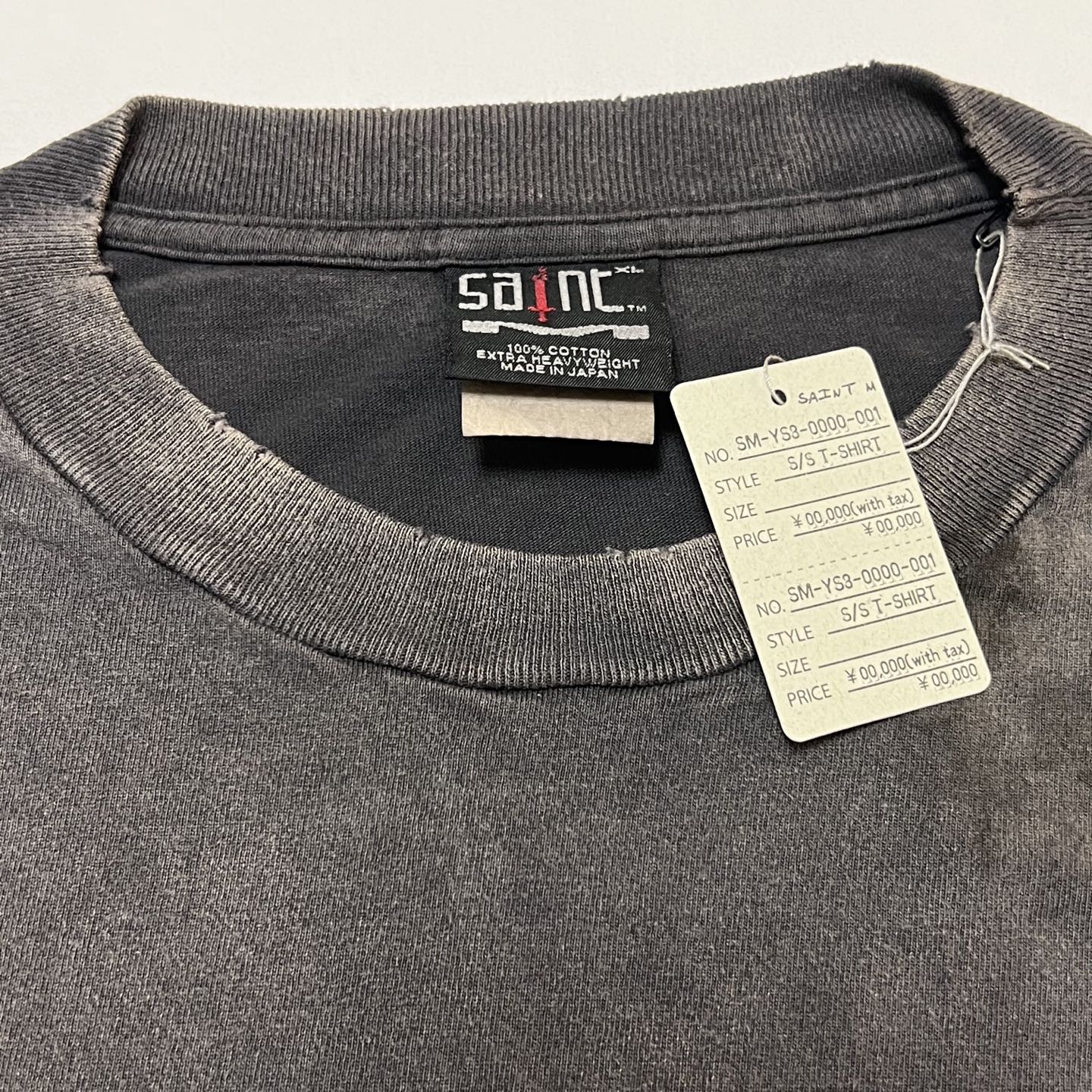 SAINT Mxxxxxx SS TEE  (SMYS1000005）