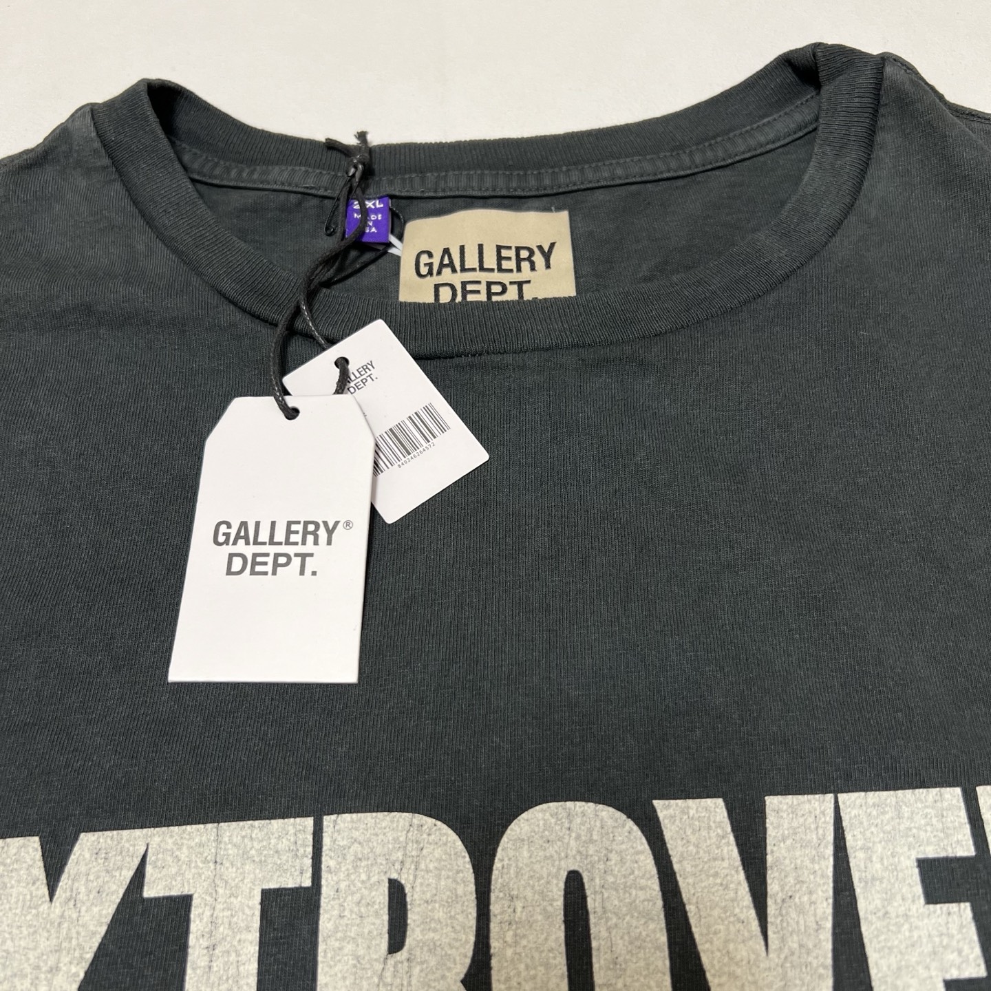 Gallery Dept. Intro/Extro Reversible Tee（ESS-10010-WZBK）