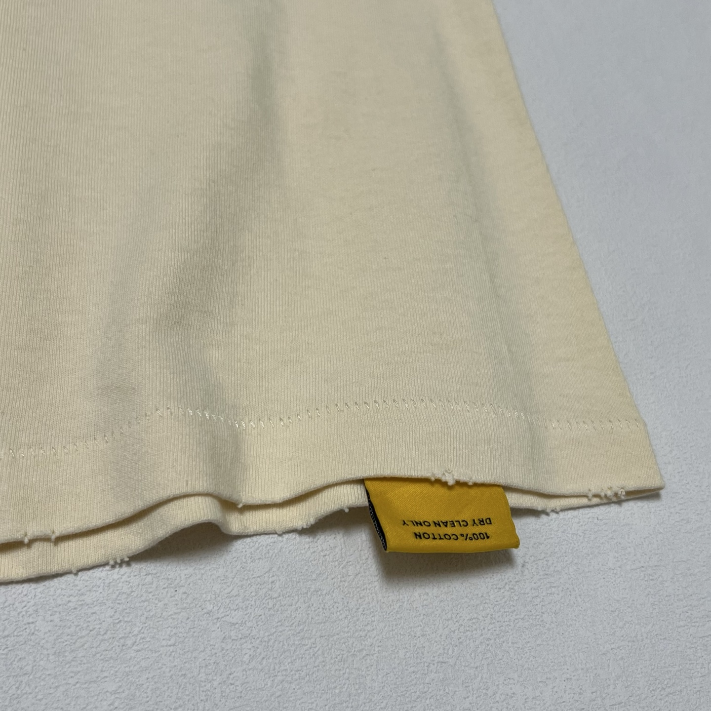 Gallery Dept. Self Title Tee 'Archival White'（ST-10081-ARCH）