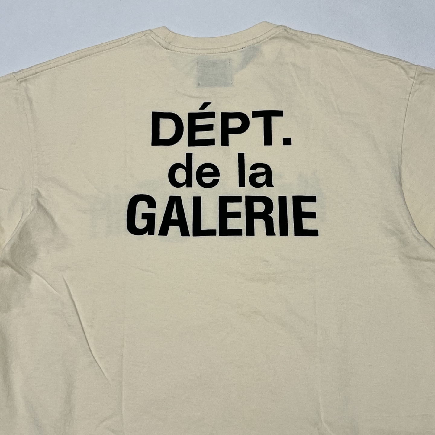 Gallery Dept. Self Title Tee 'Archival White'（ST-10081-ARCH）