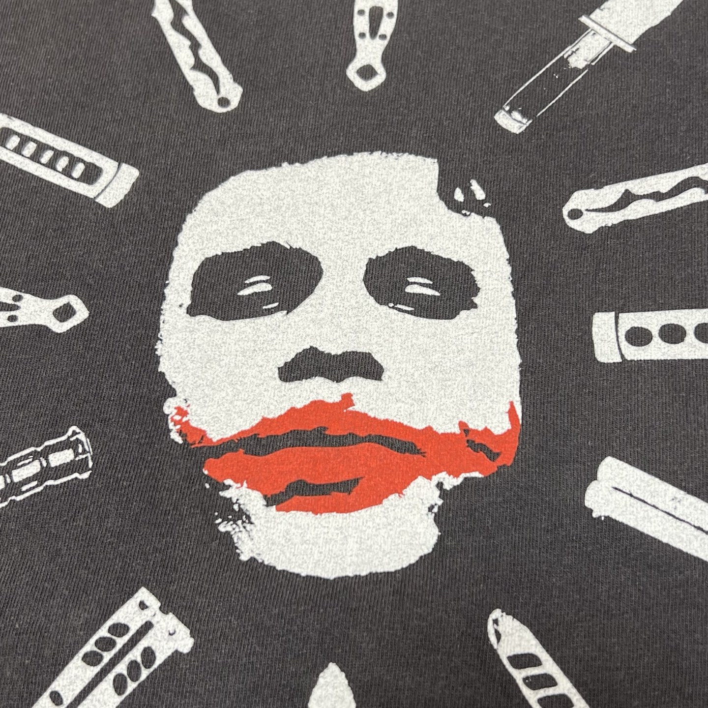 SAINT Mxxxxxx × The Dark Knight LIP  (SM-HR8-0000-C55）