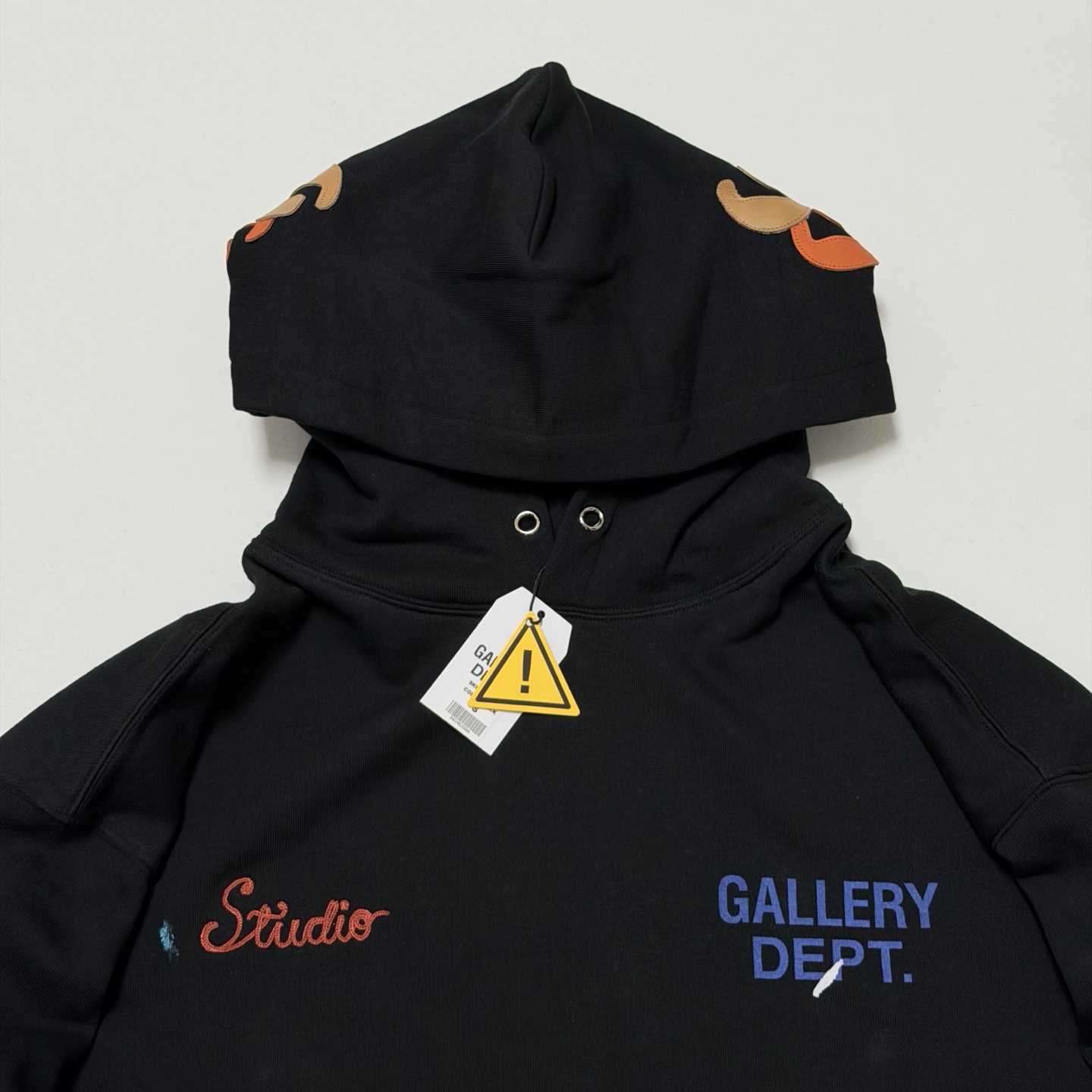 GALLERY DEPT. ART ON DISPLAY HOODIE（AODH-50054-VBLK）