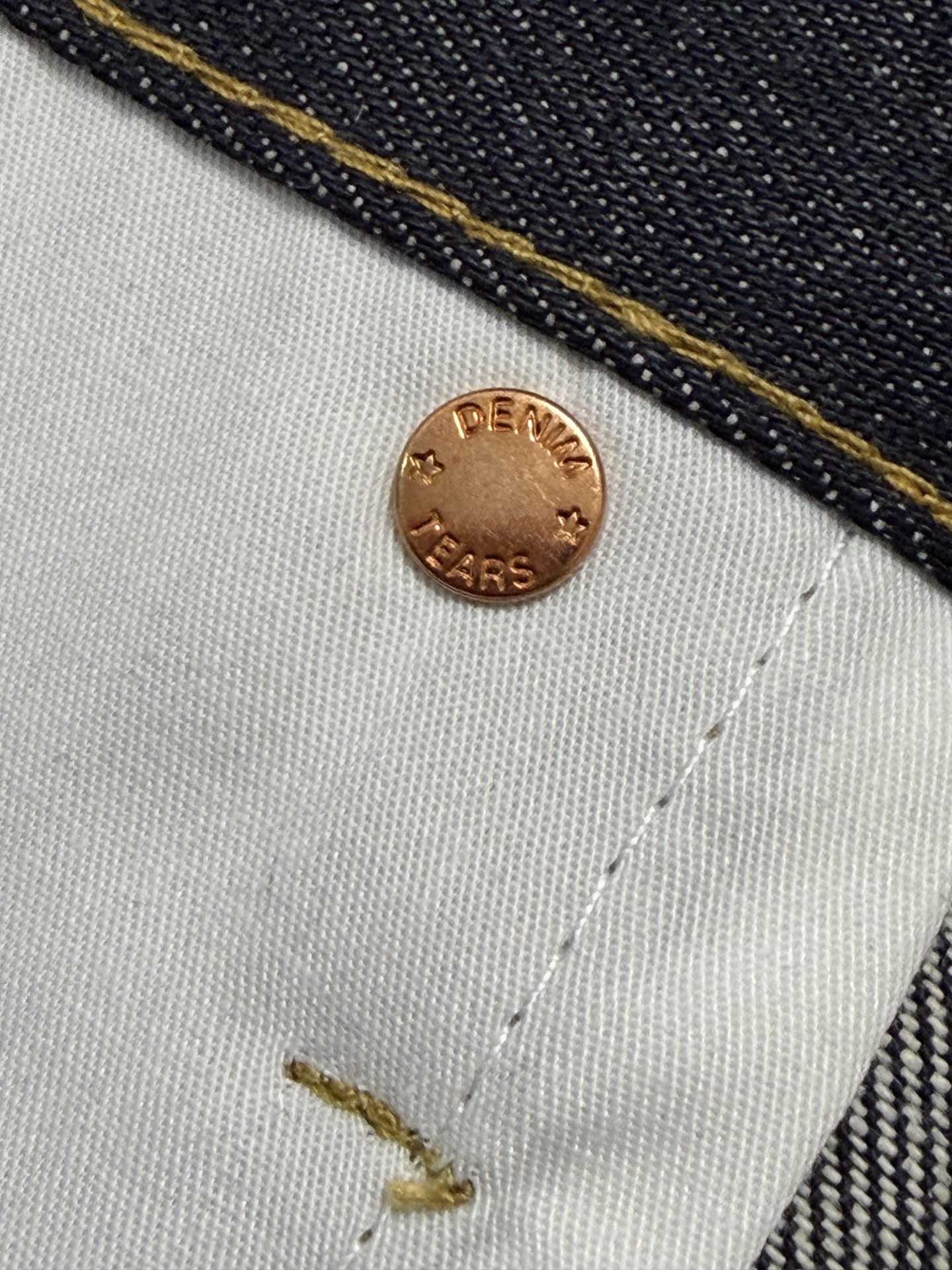 DENIM TEARS / BAGGY COTTON WREATH DENIM PANT（DEN-FW25-003）