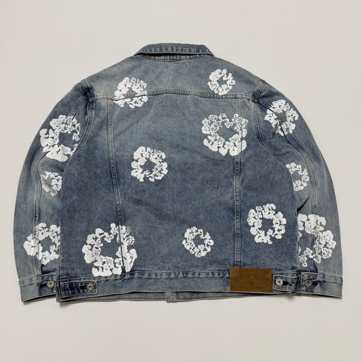 DENIM TEARS Cotton Wreath Denim Jacket (DEN-FW25-009）