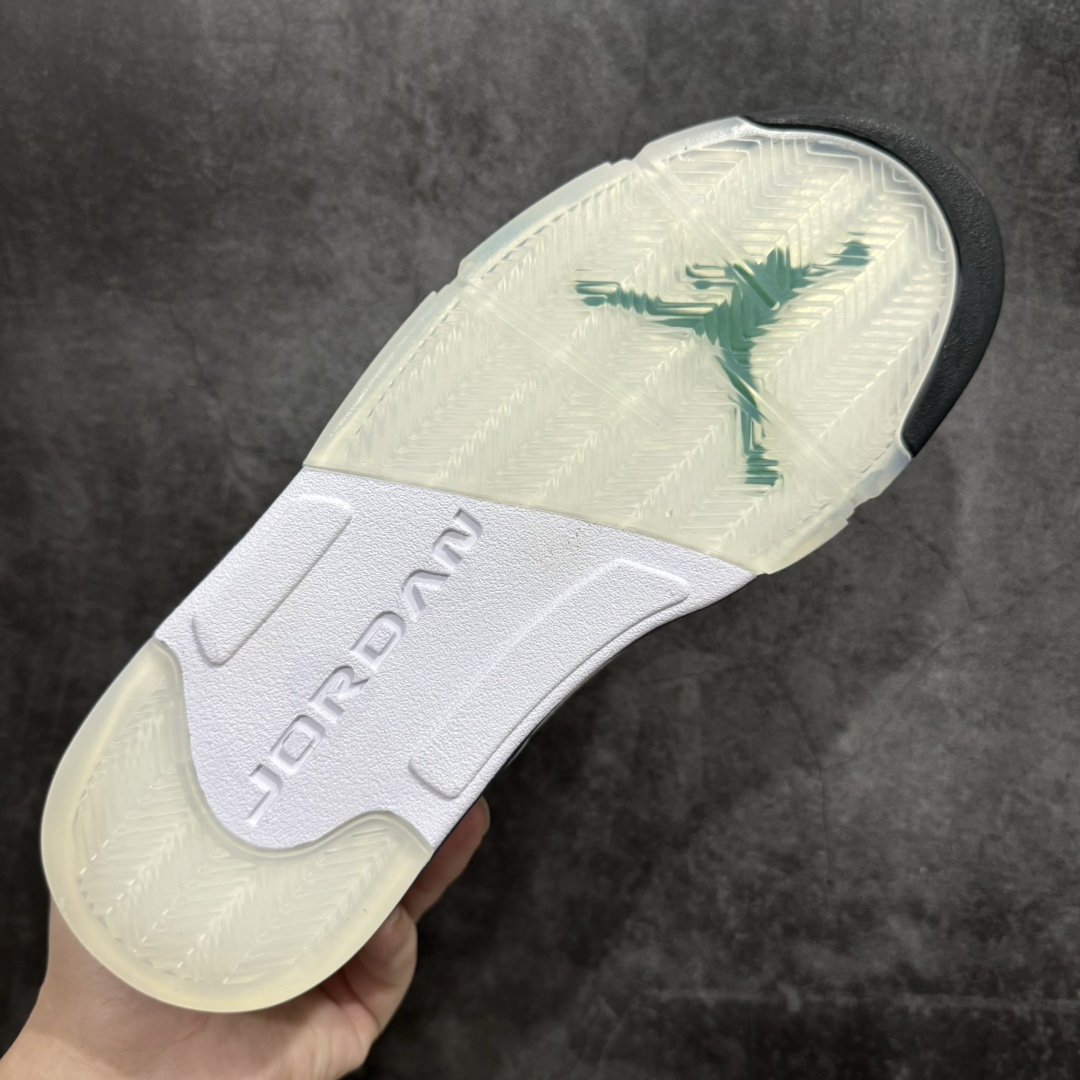 NIKE AIR JORDAN 5 RETRO "GRAPE" (2013)(136027-108)