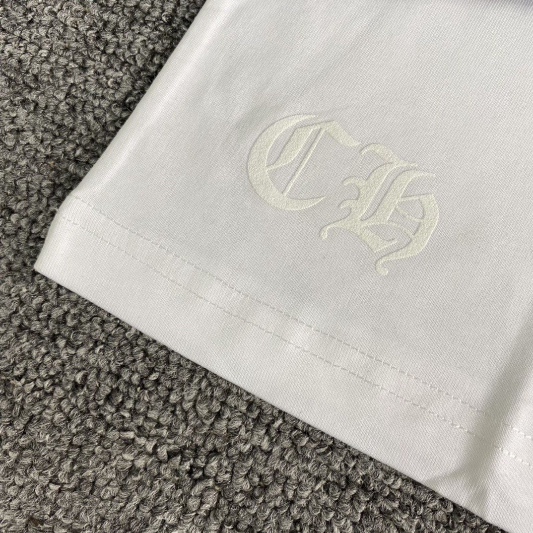 CHROME HEARTS T-SHIRT CH CROSS (CHROME HEARTS A010）