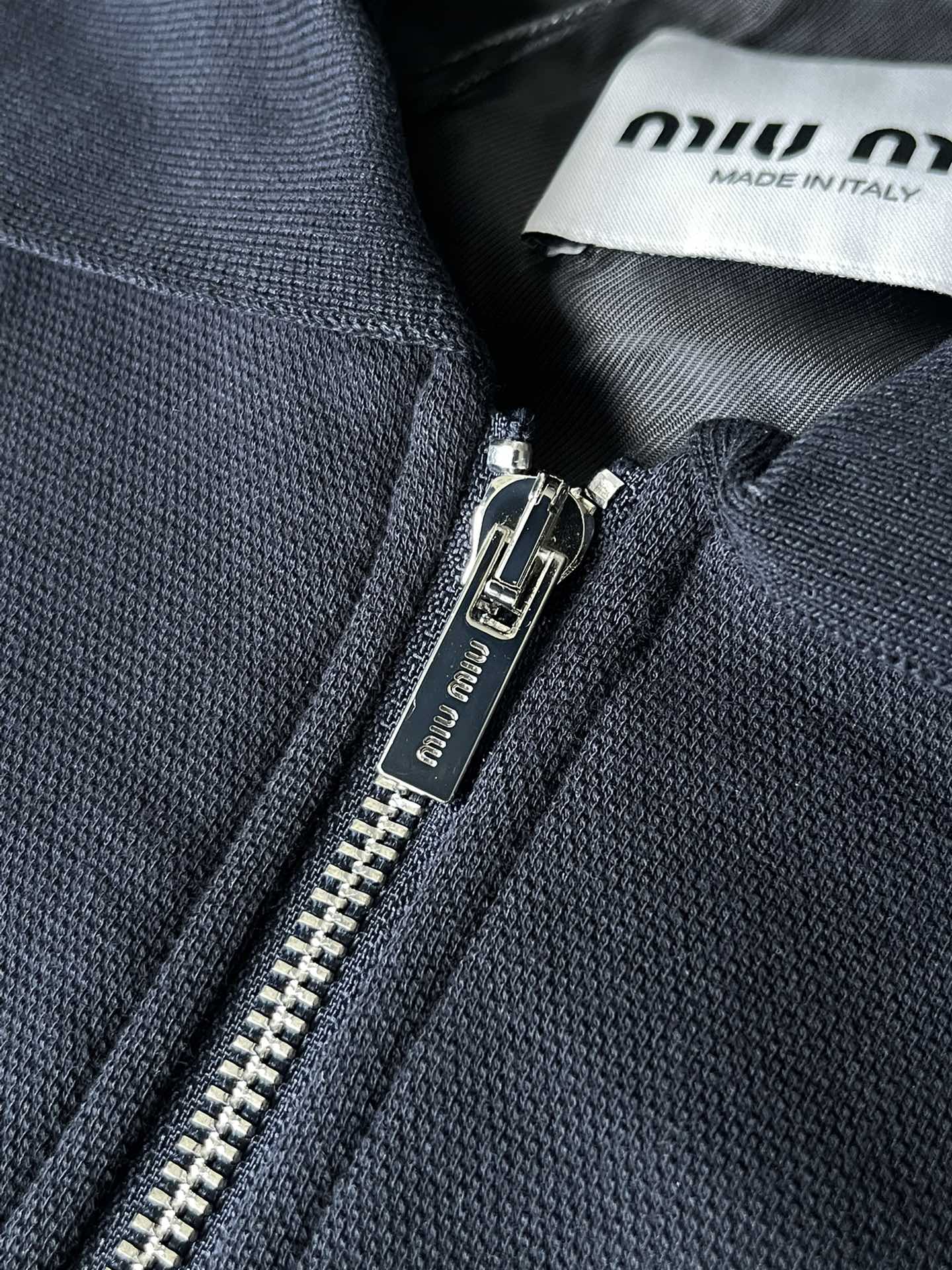 Miu Miu Blue Zipped Knit Blouson Jacket（ML1258-1756-F0008-S-OOO）