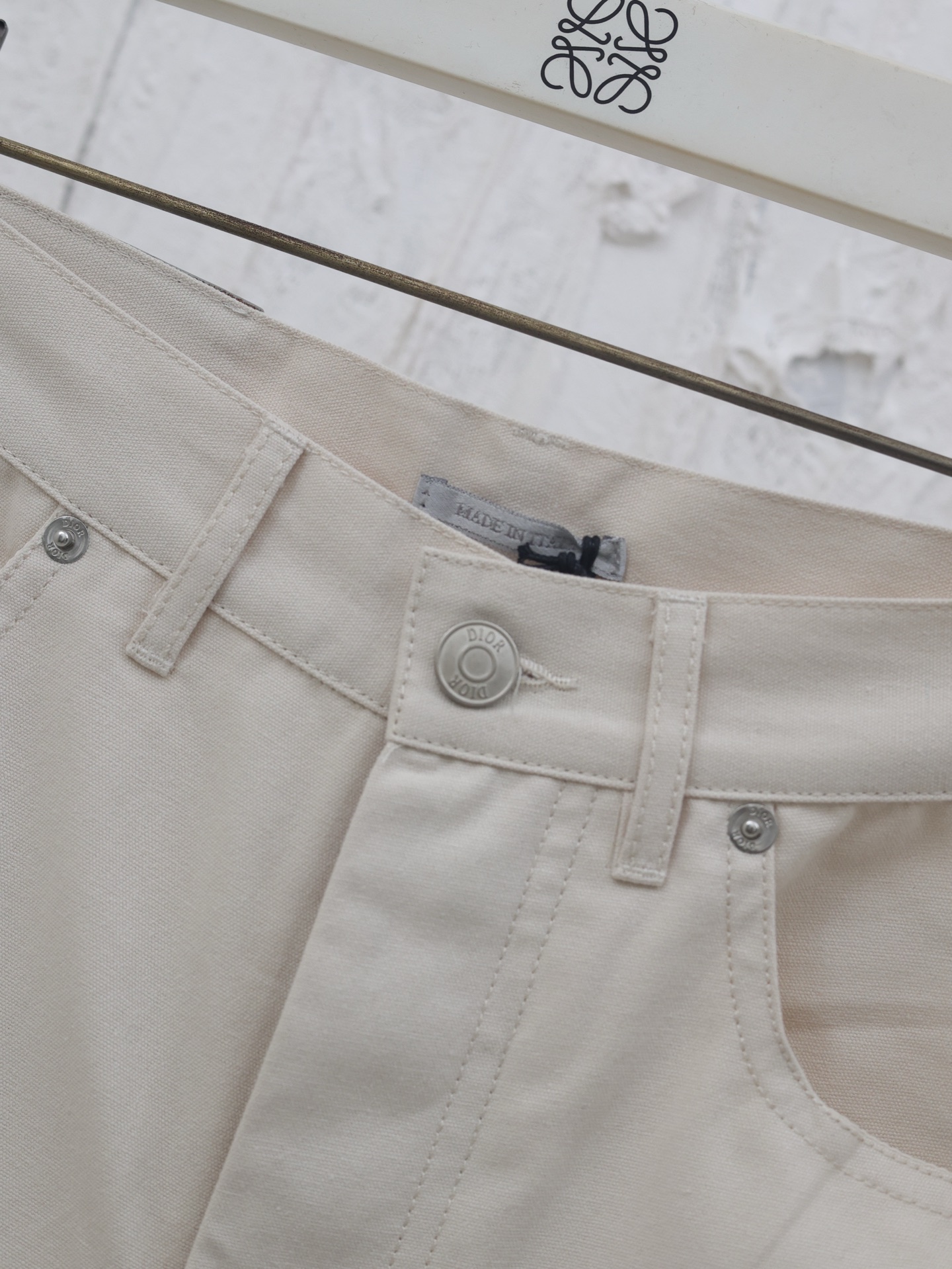 DIOR MEN White CD Heart Bermuda Shorts（313D008D384X-C883）