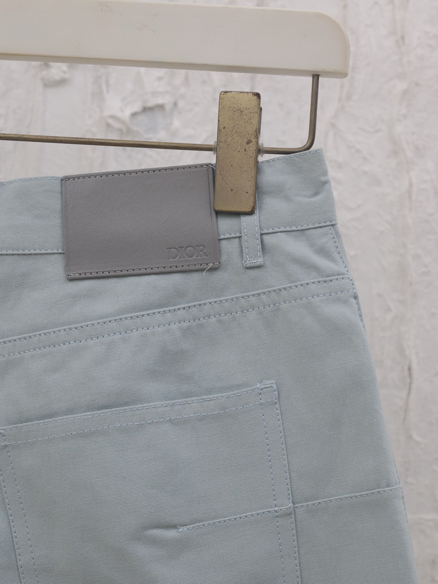 DIOR MEN White CD Heart Bermuda Shorts（313D008D384X-C883）