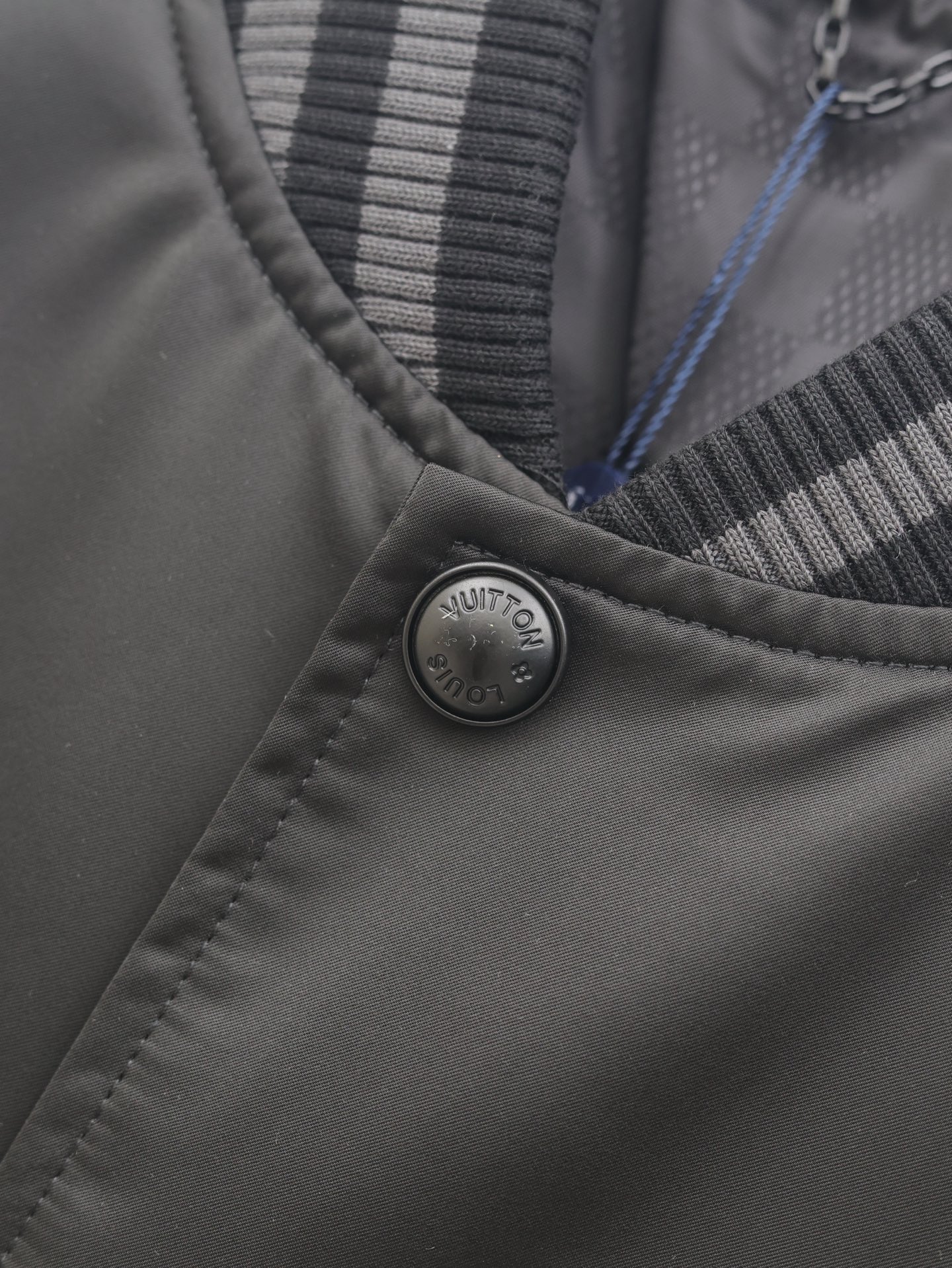 LOUIS VUITTON Embellished Nylon Baseball Blouson（1AHBGU）