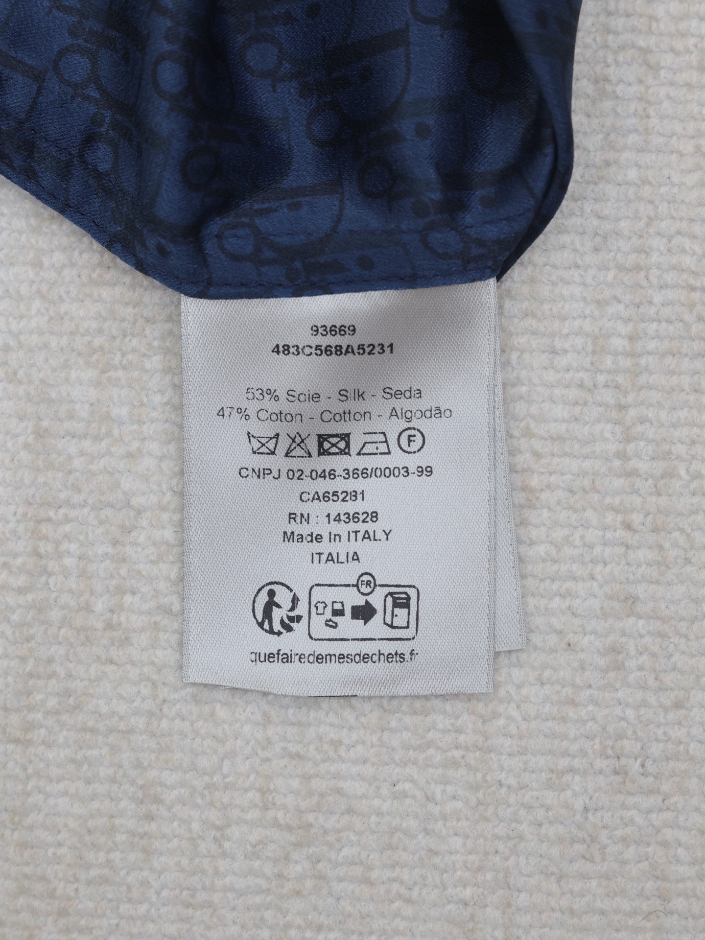 Louis Vuitton Mini Monogram Silk Shirt（483C568A5231-C540）