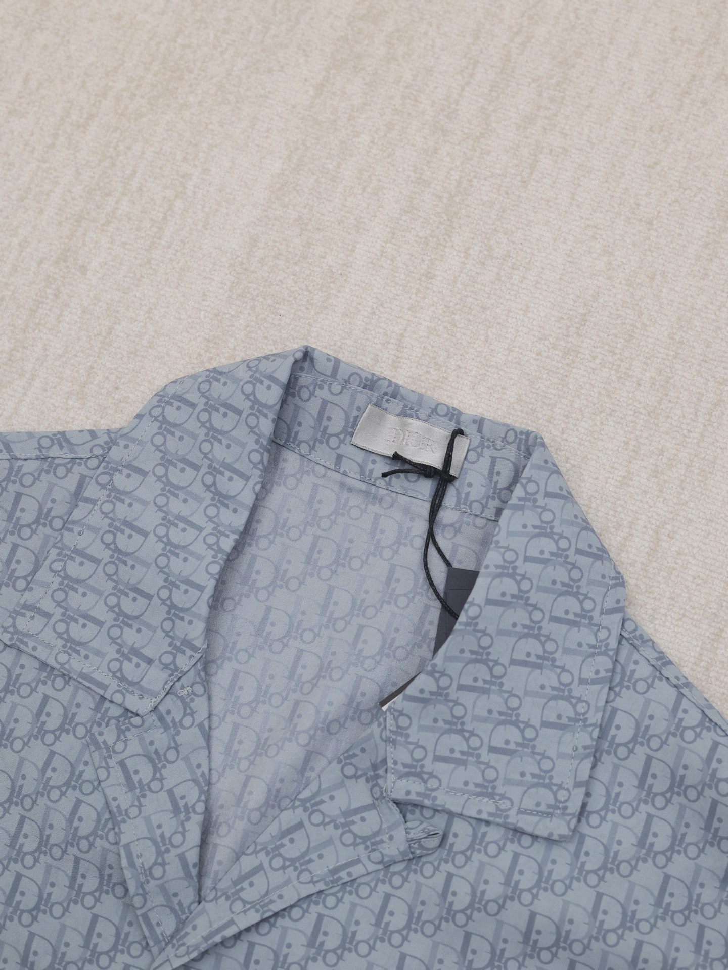 Louis Vuitton Mini Monogram Silk Shirt（483C568A5231-C540）