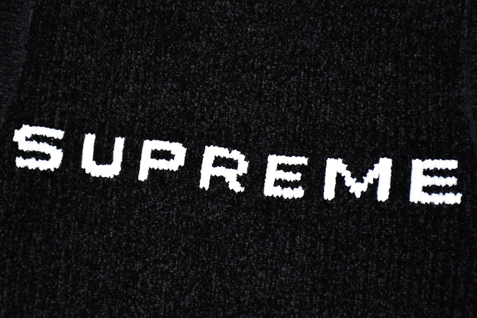 Supreme Chenille Sweater Vest（SUP-FW24-182）