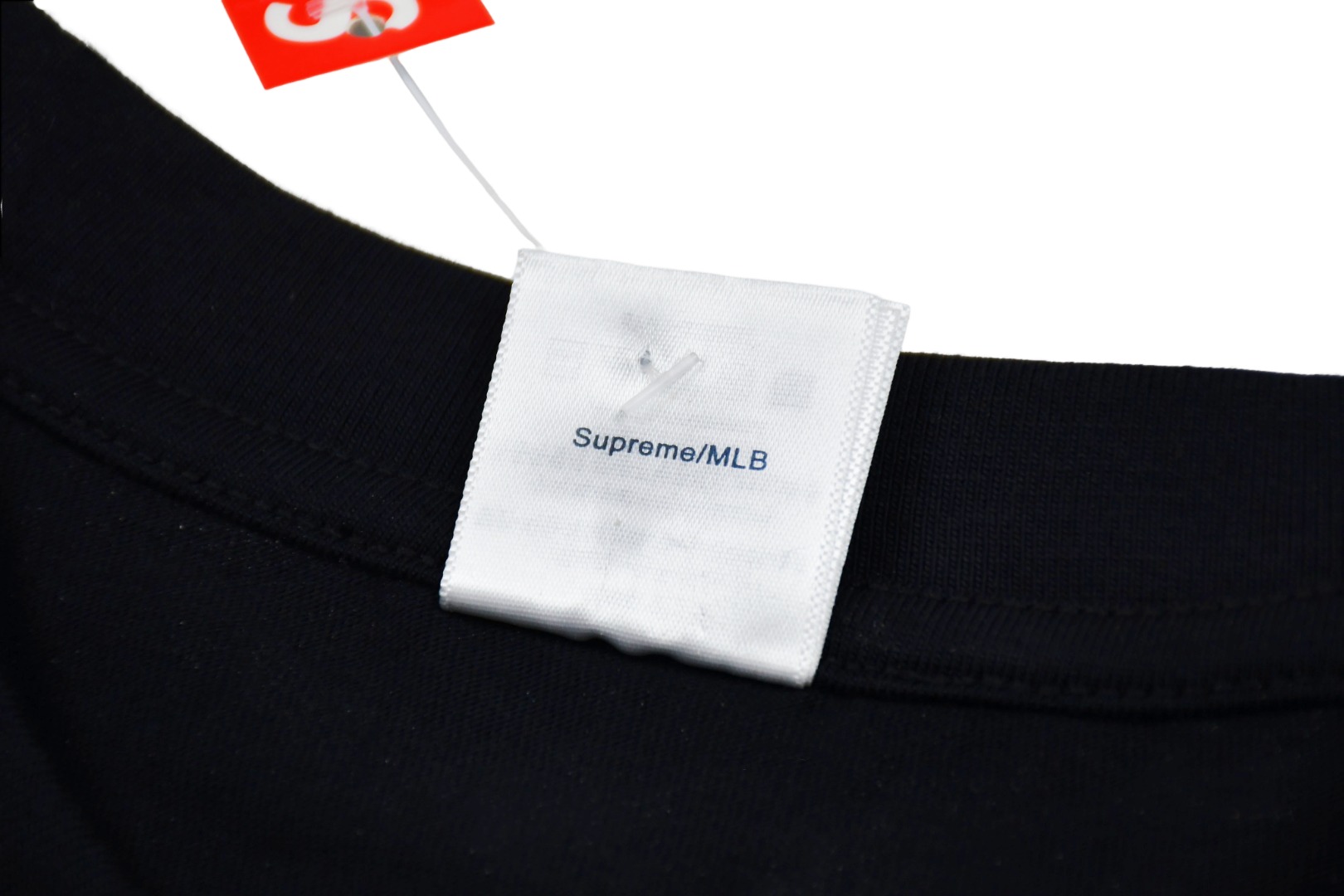Supreme MLB Teams Sox Tee Black（SUP-FW25-278）