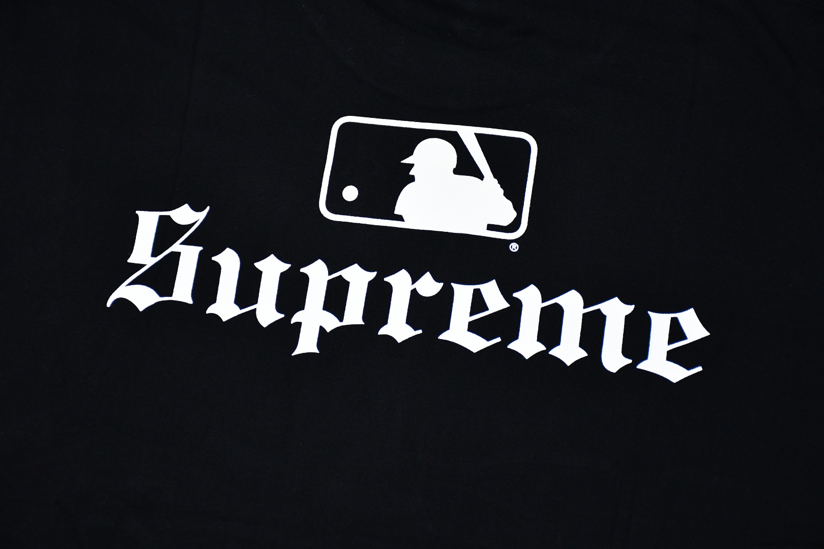 Supreme MLB Teams Sox Tee Black（SUP-FW25-278）