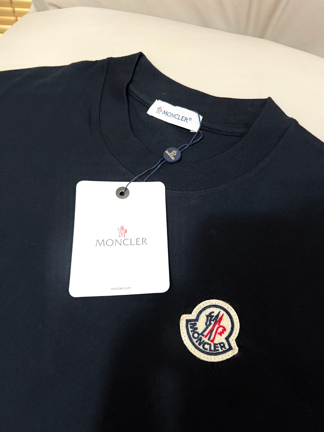 Moncler Logo Patch Pack  T-Shirt（J10918C00025829H83P3）
