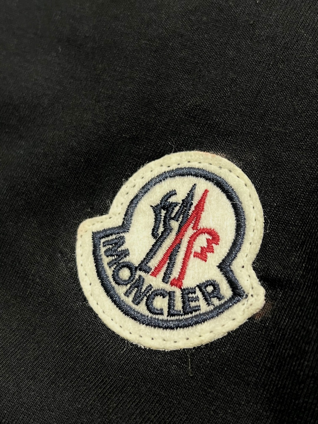 Moncler Logo Patch Pack  T-Shirt（J10918C00025829H83P3）