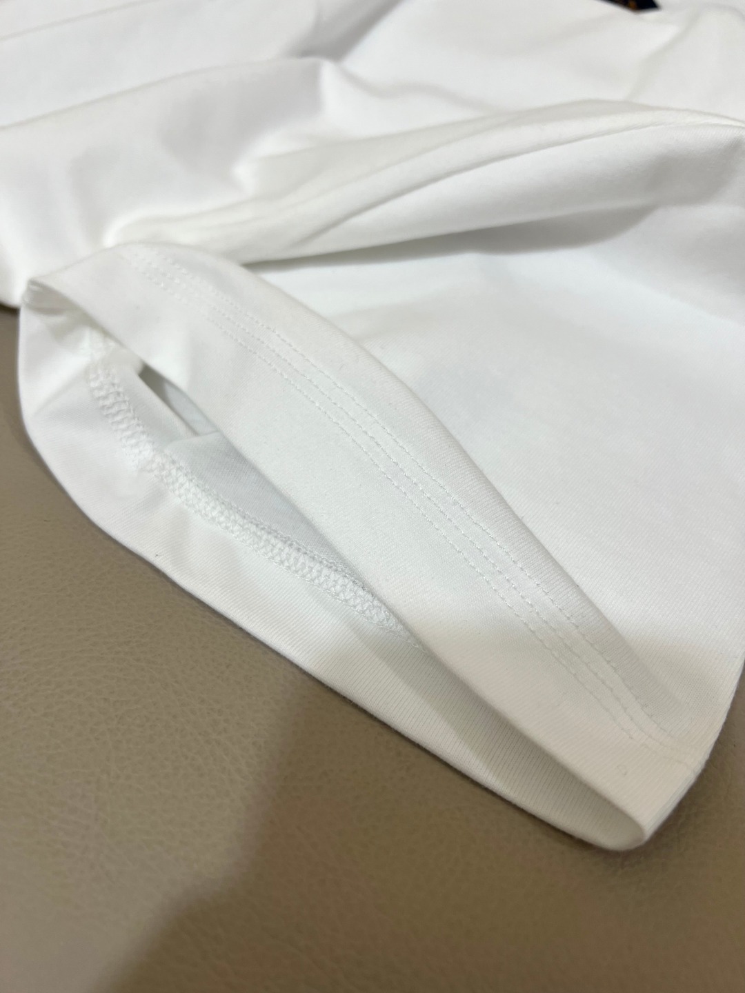 Moncler Logo Patch Pack  T-Shirt（J10918C00025829H83P3）