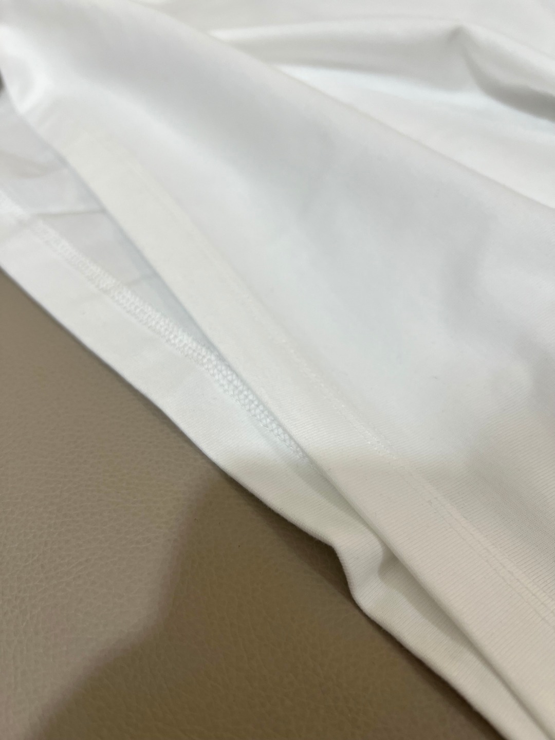 Moncler Logo Patch Pack  T-Shirt（J10918C00025829H83P3）