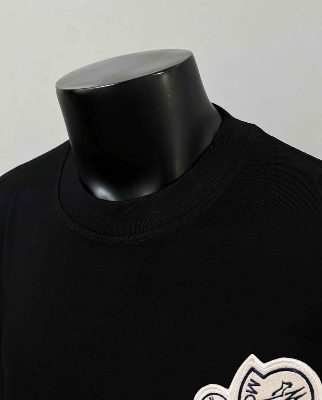 Moncler Double Logo Patch Crewneck T Shirt（I10918C000588390Y999）