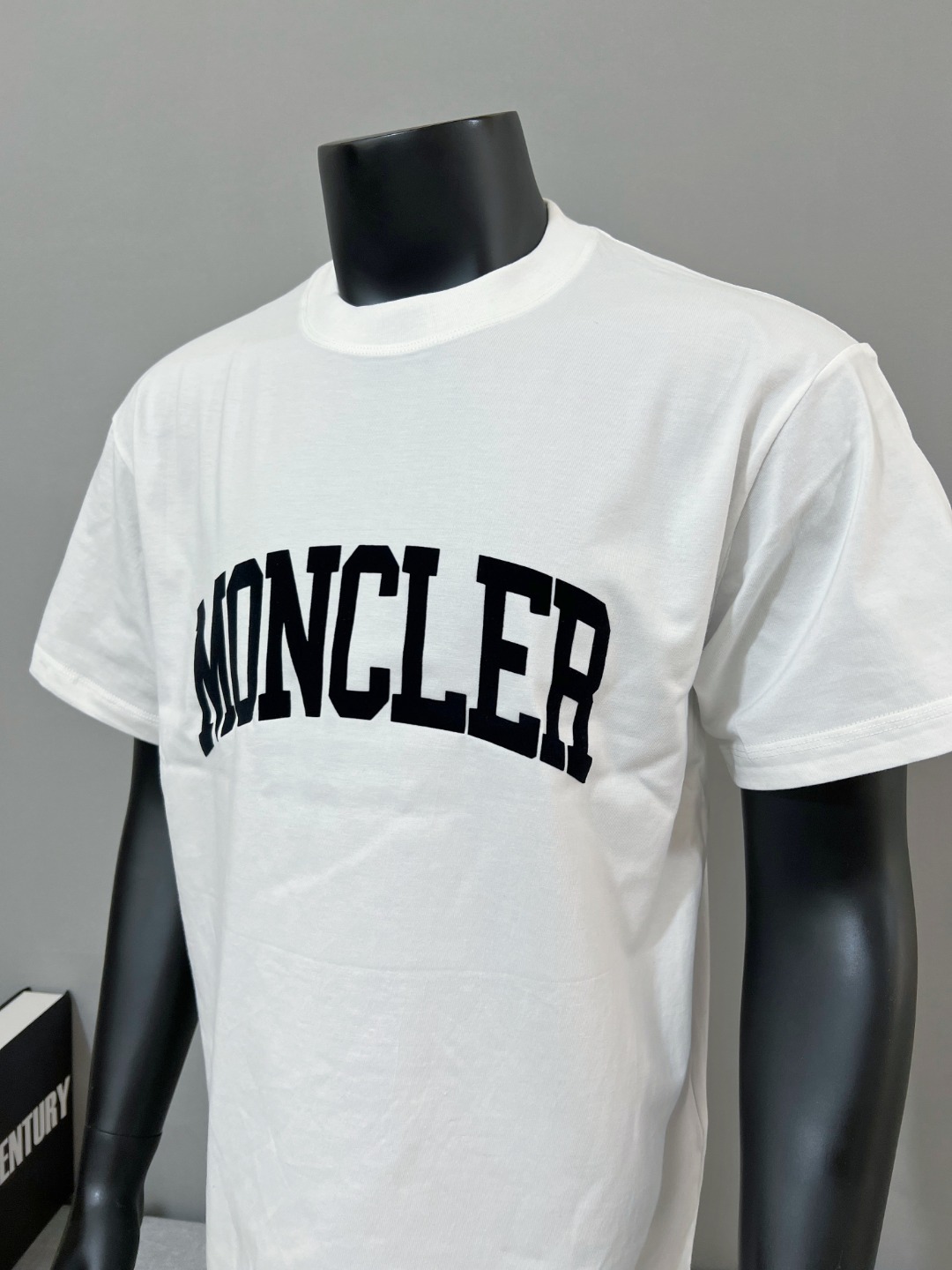 Moncler Enfant logo print short-sleeve T-shirt（I29548C0000283907）