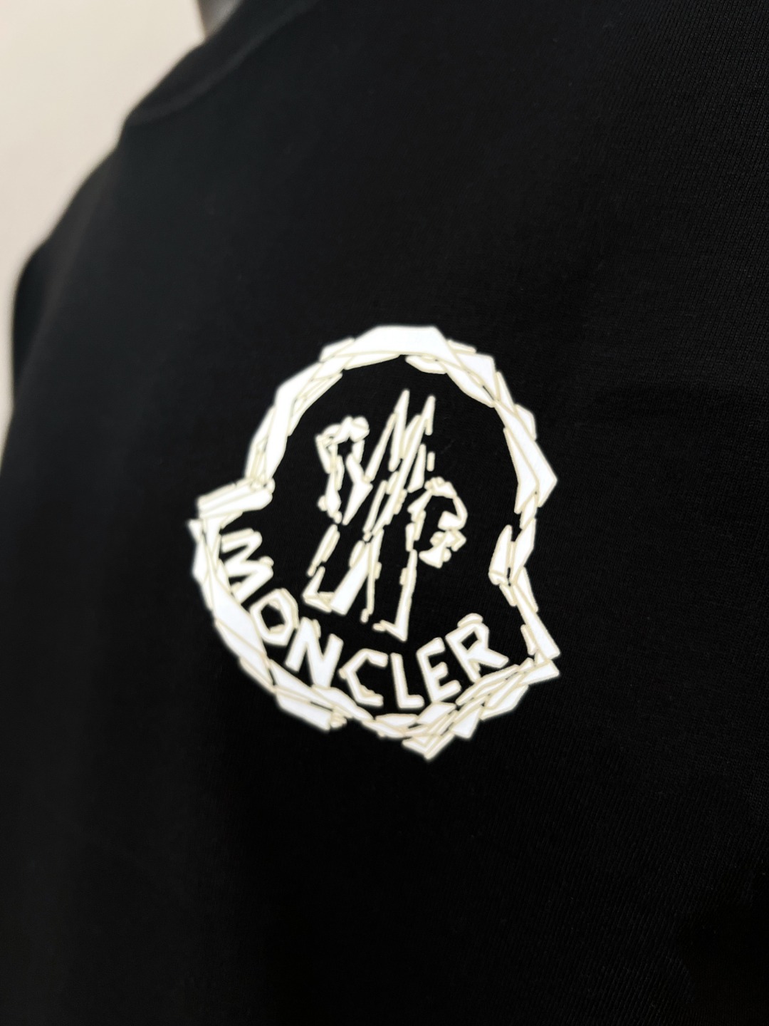 MONCLER LogoRegular fit T-shirt（K10918C0005289AJSF98）