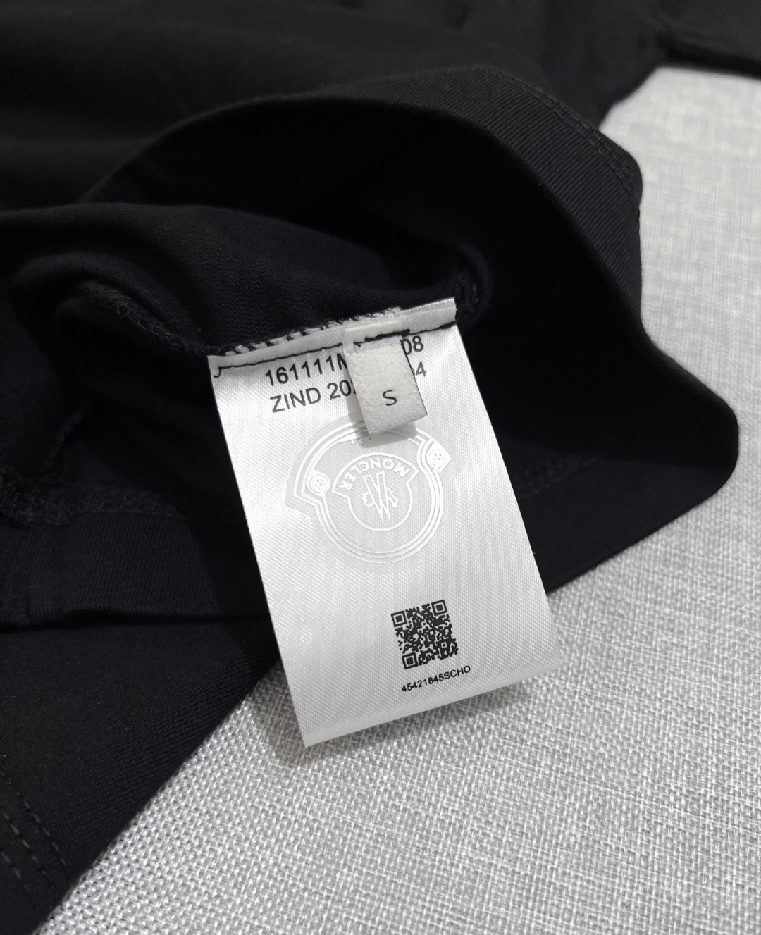 MONCLER LogoRegular fit T-shirt（K10918C0005289AJSF98）