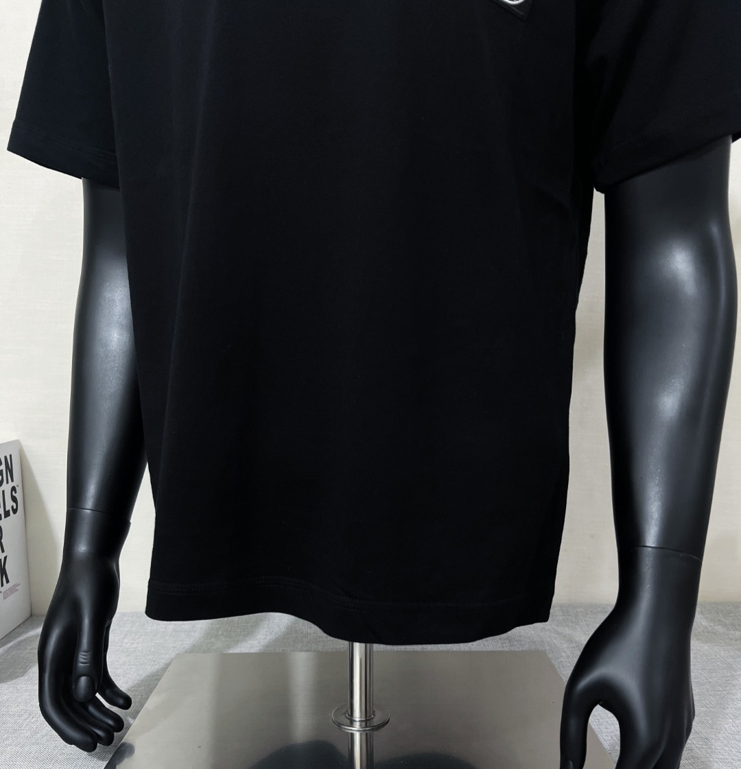 STONE ISLAND Short Sleeve T-Shirt（801524113-A0029）