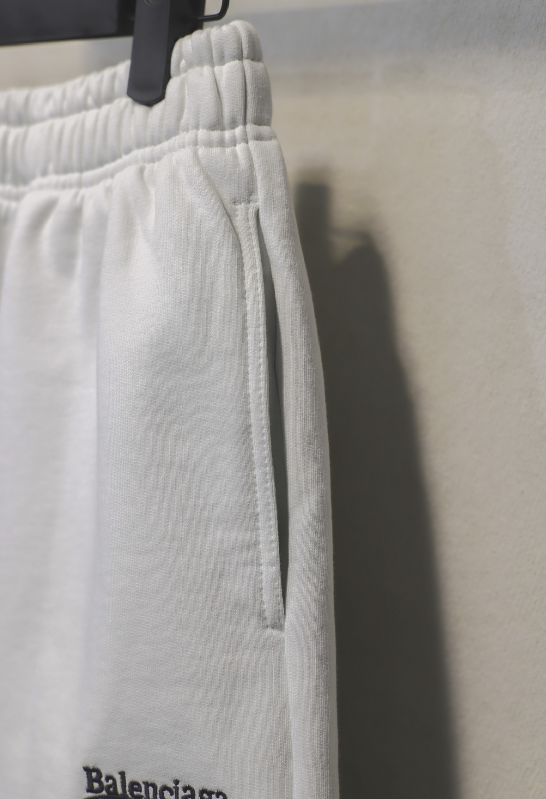 BALENCIAGA POLITICAL CAMPAIGN Shorts 21AW（641608TKVI99084）