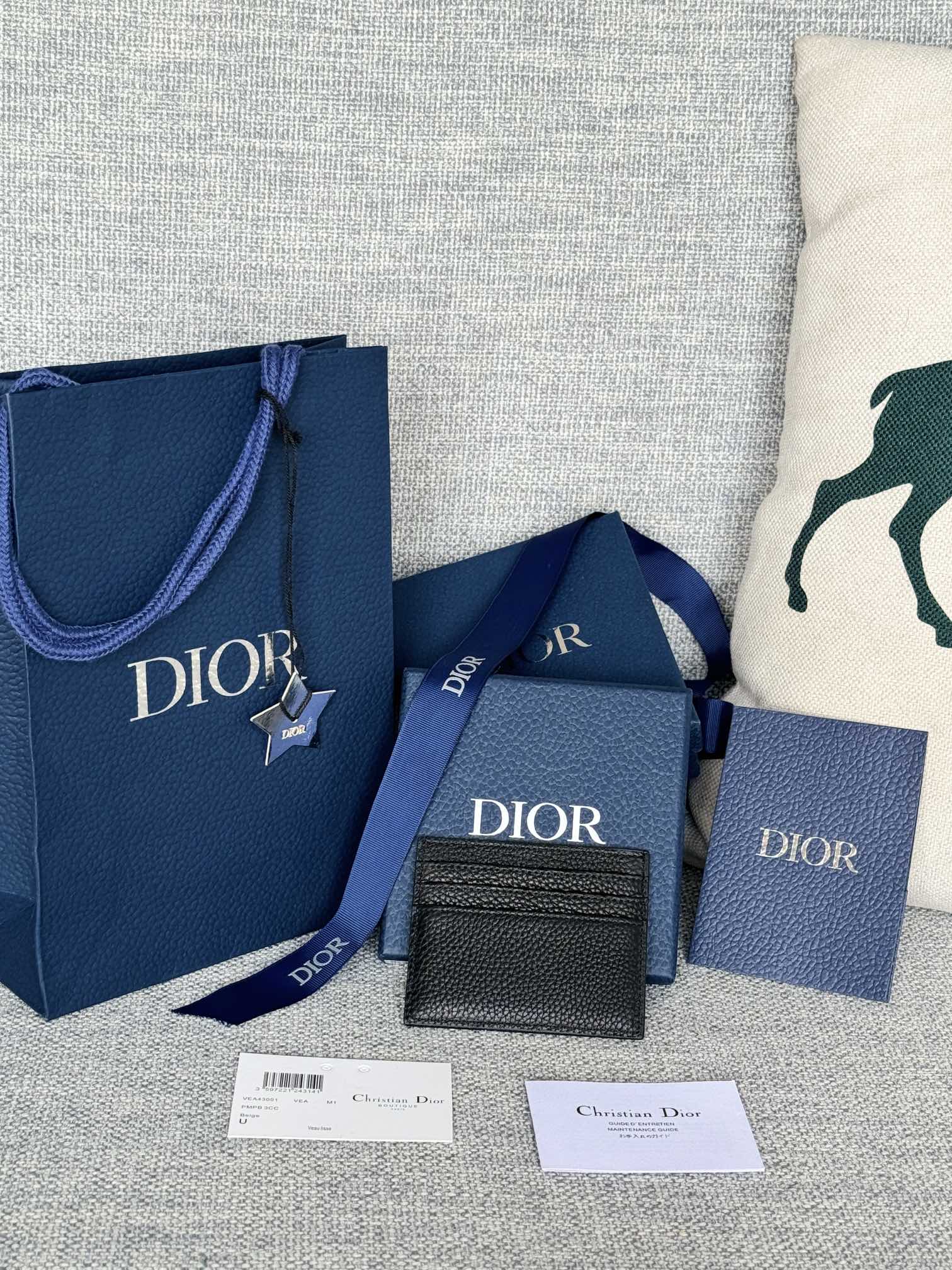 Dior Card Holder（2ESCH135CDI-H00N）