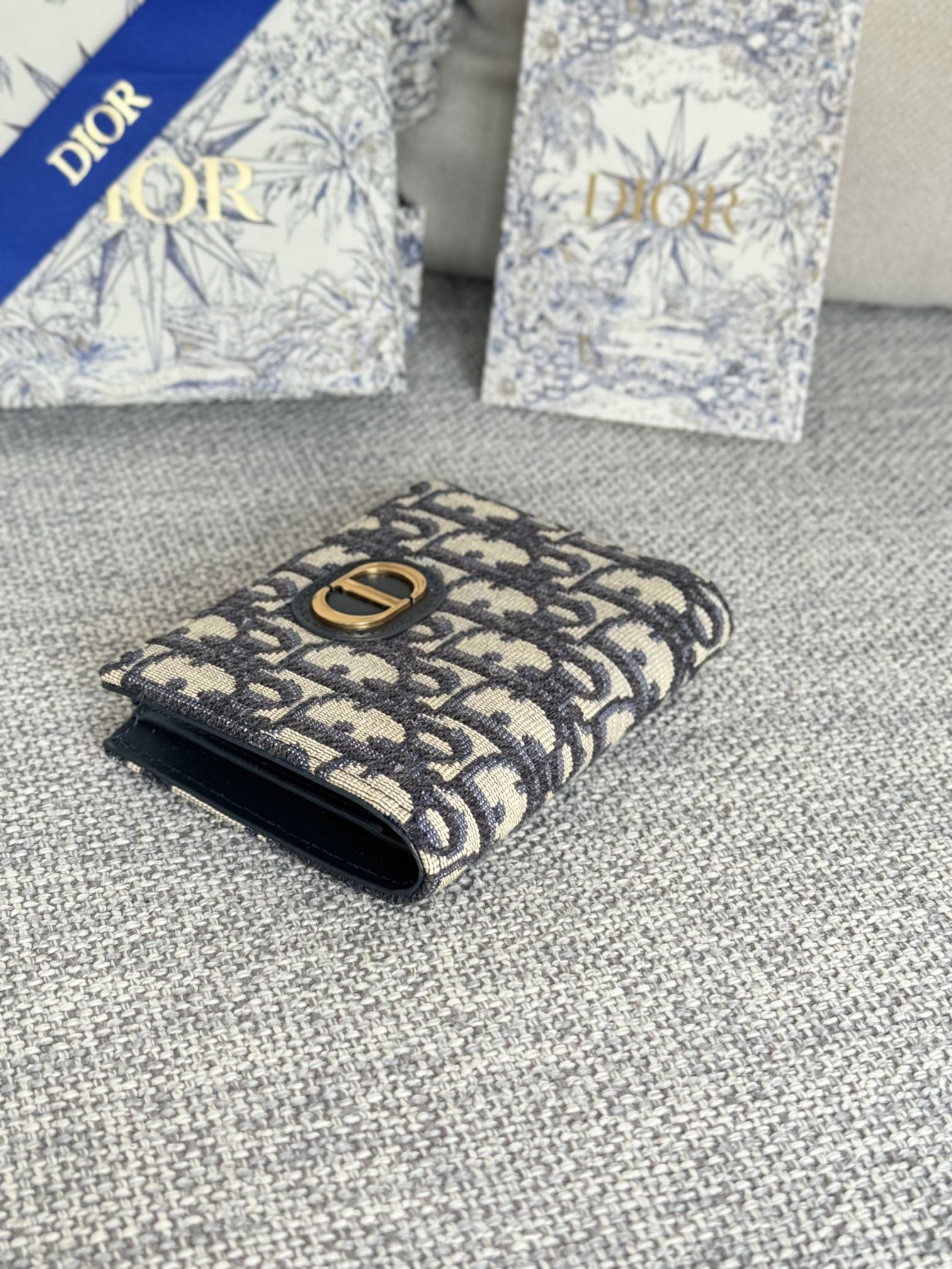 Dior 30 Montaigne Dahlia Wallet（S2197UTZQ-M928）