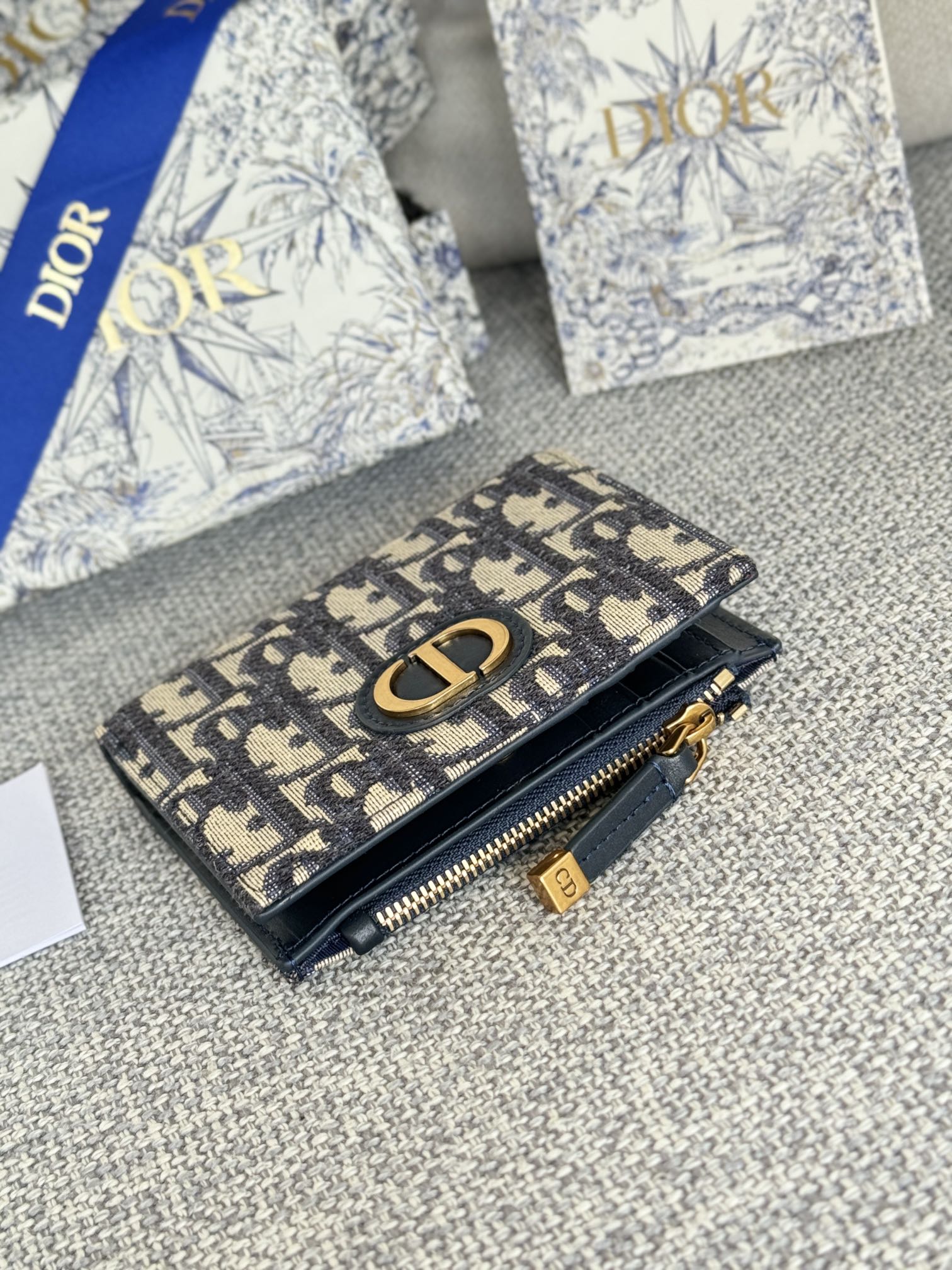 Dior 30 Montaigne Dahlia Wallet（S2197UTZQ-M928）