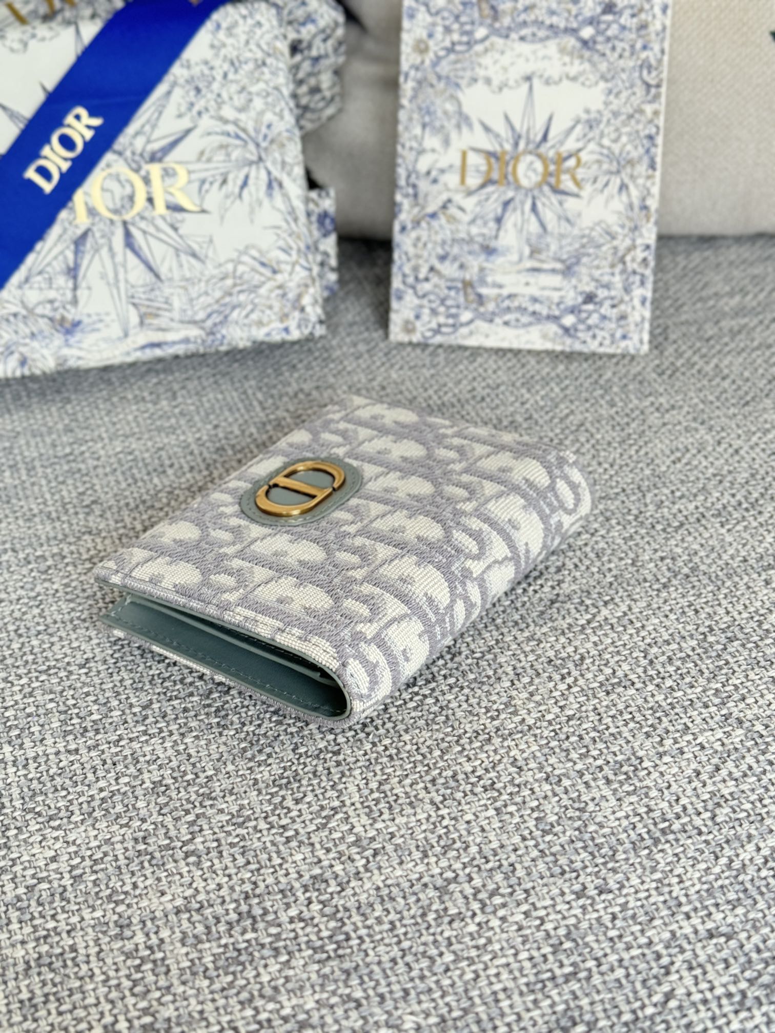 Dior 30 Montaigne Dahlia Wallet（S2197UTZQ-M928）